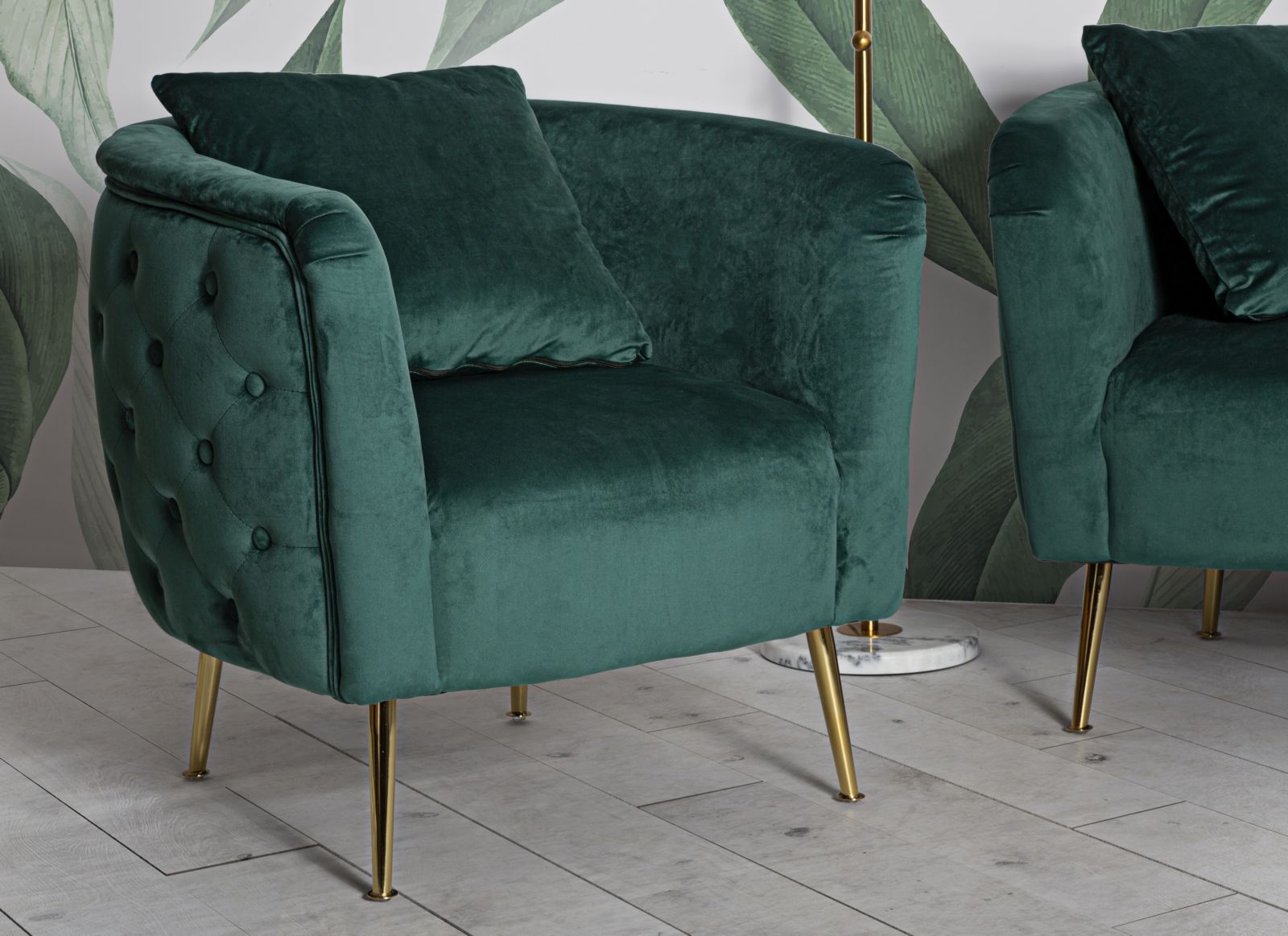 Samt Sessel Verde Eleganza 76 cm mit Goldfüßen