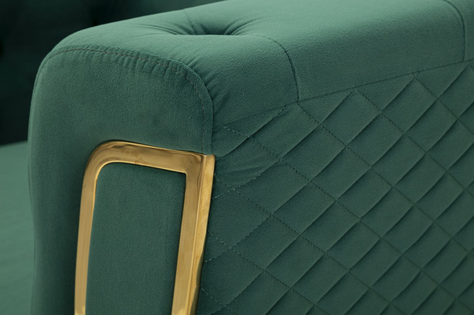 Sessel Emy Verde 104 cm Samt mit Goldgestell und Kissen