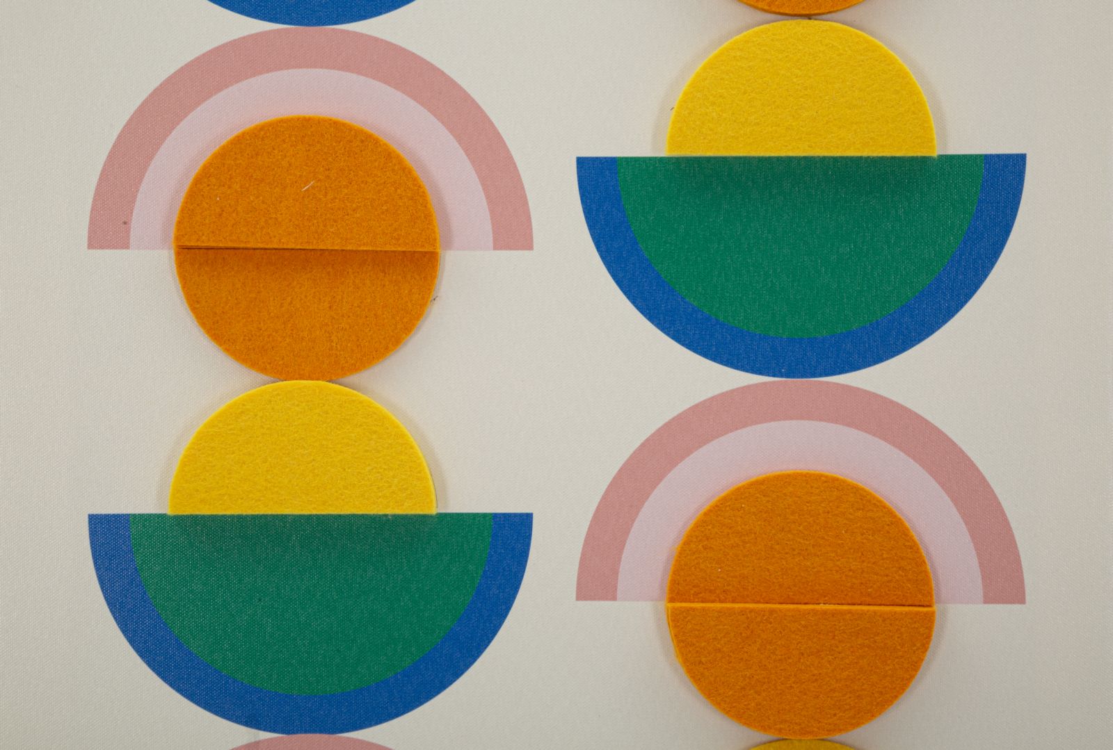 Pop Art Wandbild B mit Neonrahmen – Moderne Geometrie 50x70 cm