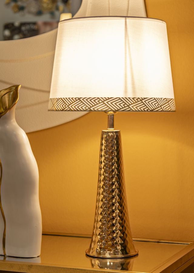 Tischlampe Tower Oro gold 30x54 cm aus Metall und Stoff