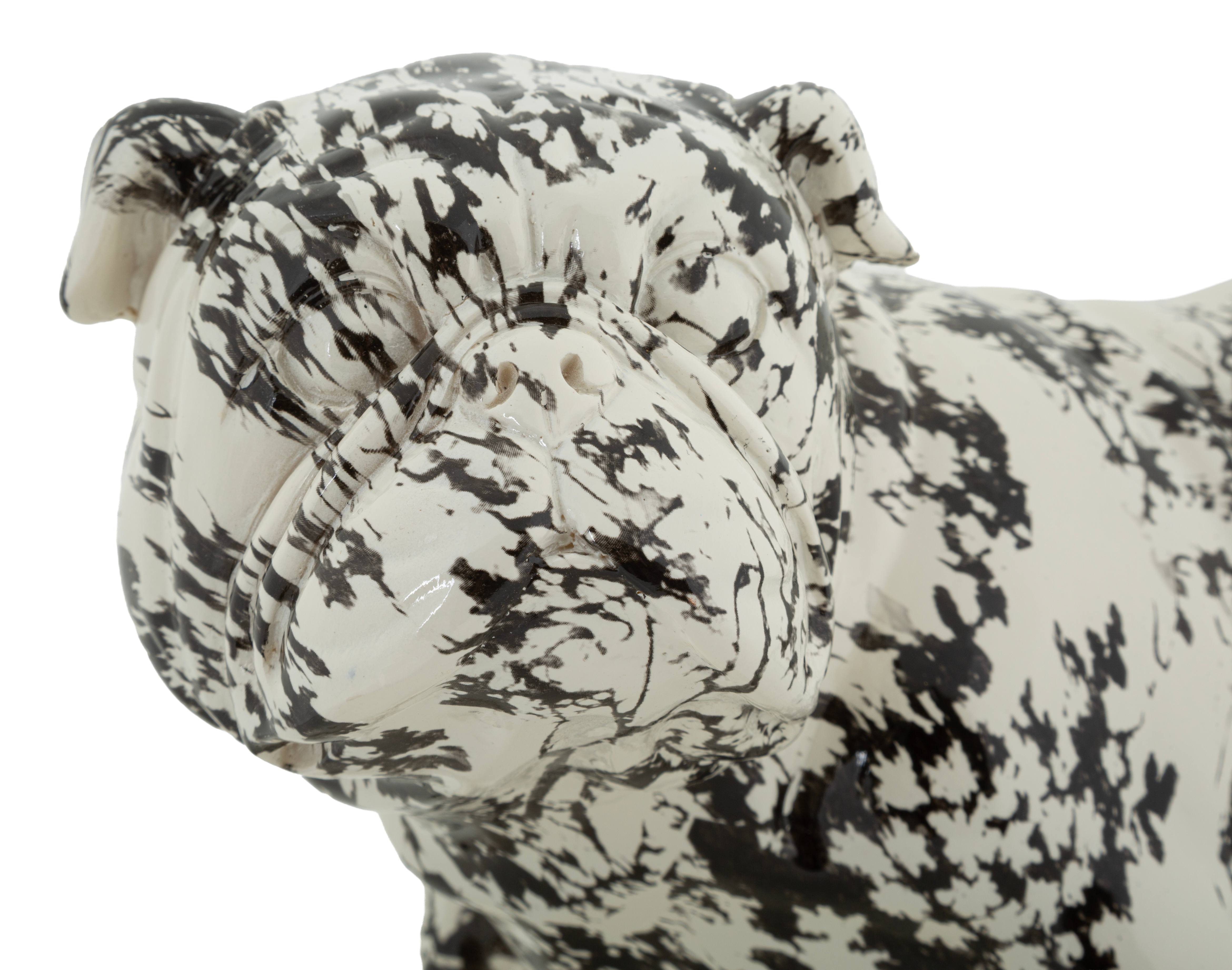 Dekofigur Bulldogge Bruno Okinawa 38 cm
