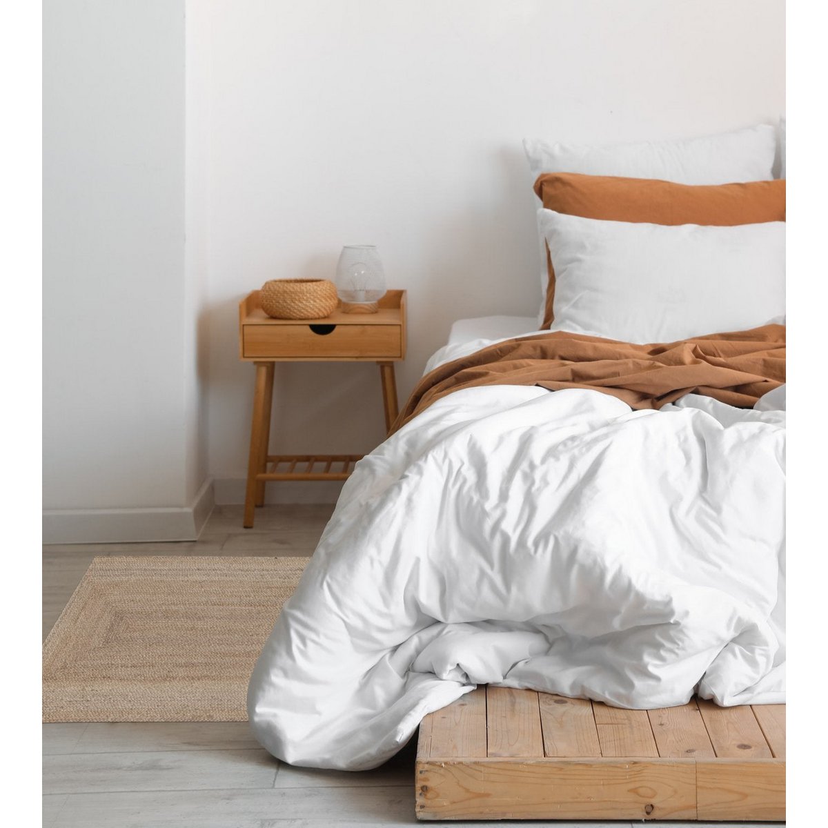 Indira handgefertigter geflochtener Jute -Teppich