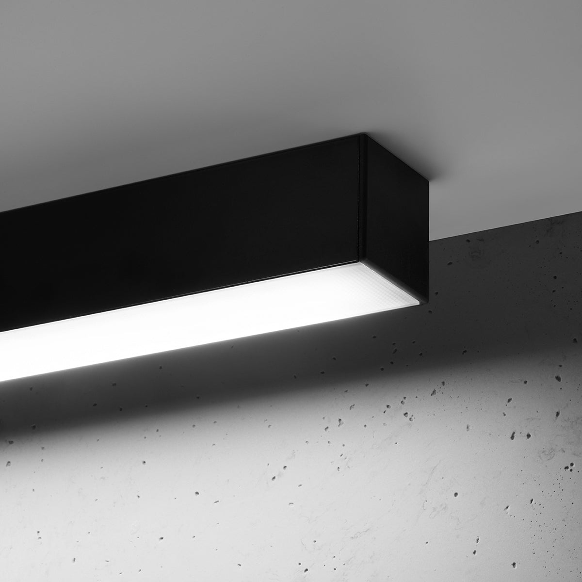 Moderne LED-Deckenleuchte PINNE 67 Schwarz neutralweiss