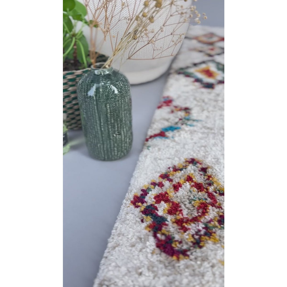 Dicker und bequemer Teppich im NATIVE-Ethno-Stil