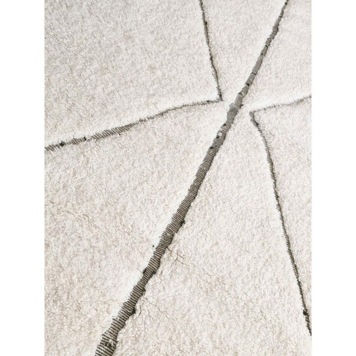 Authentischer Berberteppich aus Beni-Mellal-Wolle 227 x 300 cm