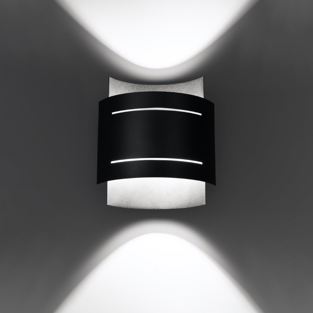 HESTIA wall light black