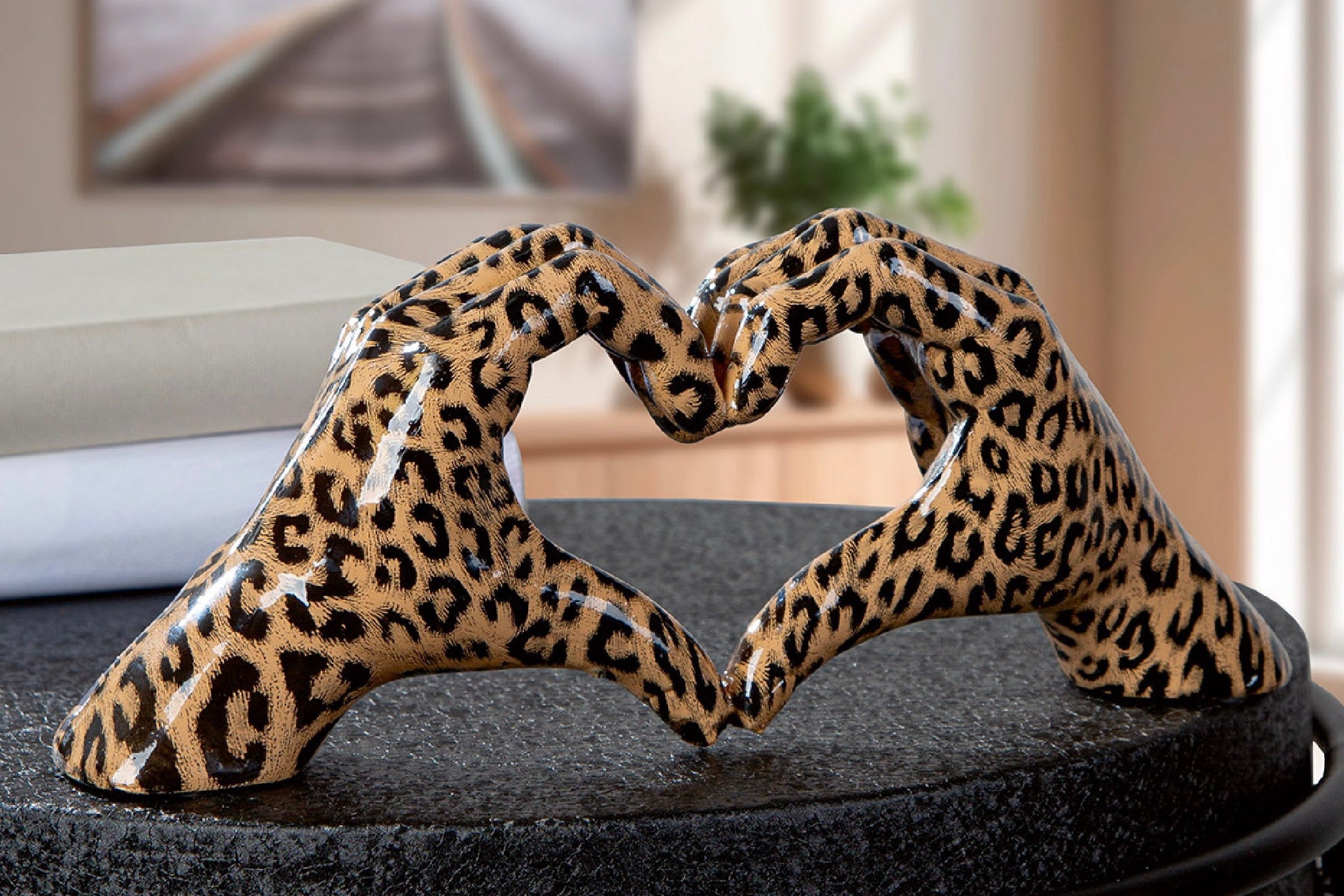 Dekoobjekt Leopard Herz Skulptur Handdesign