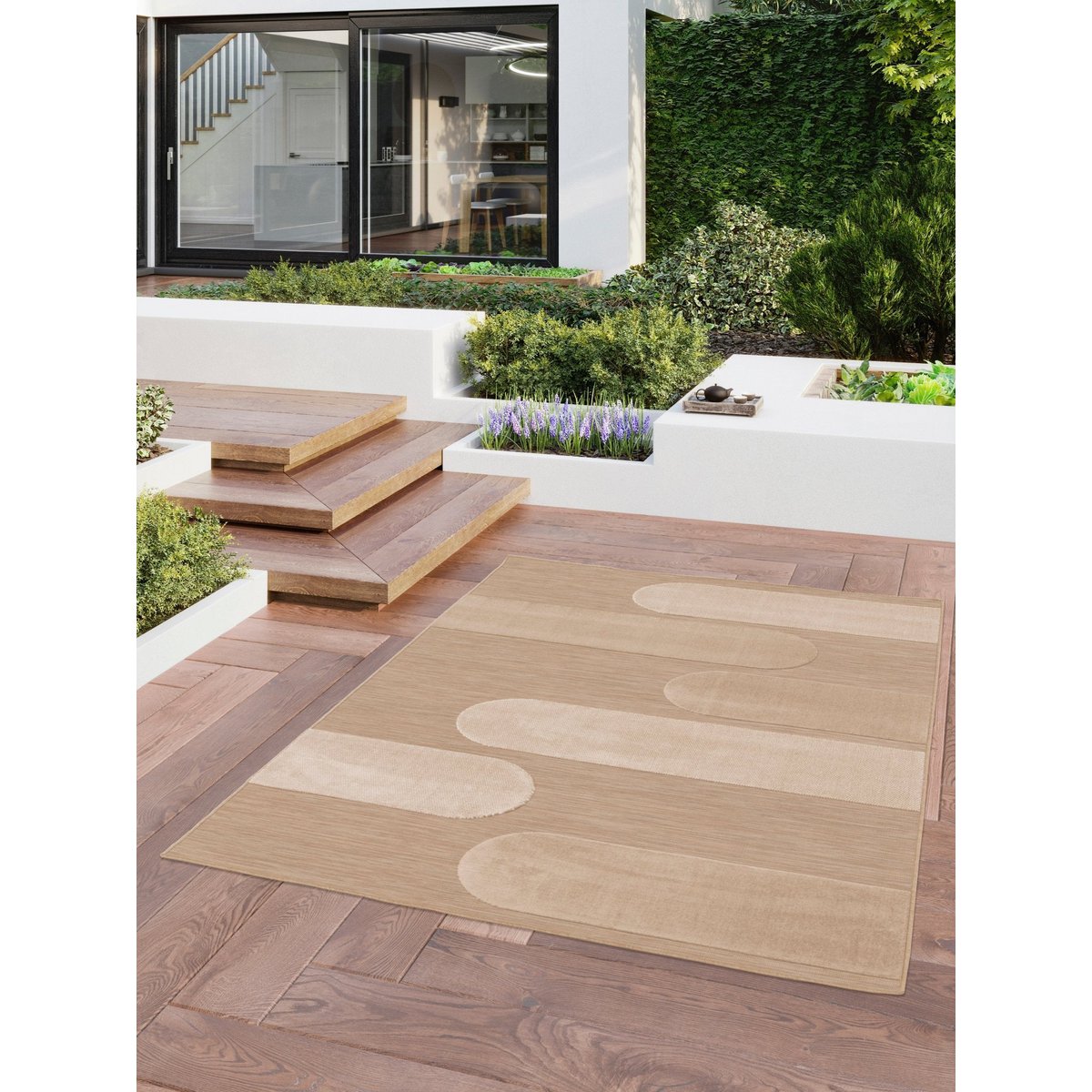 Innenarchitektur im Freien mit Flussentlastungseffekt