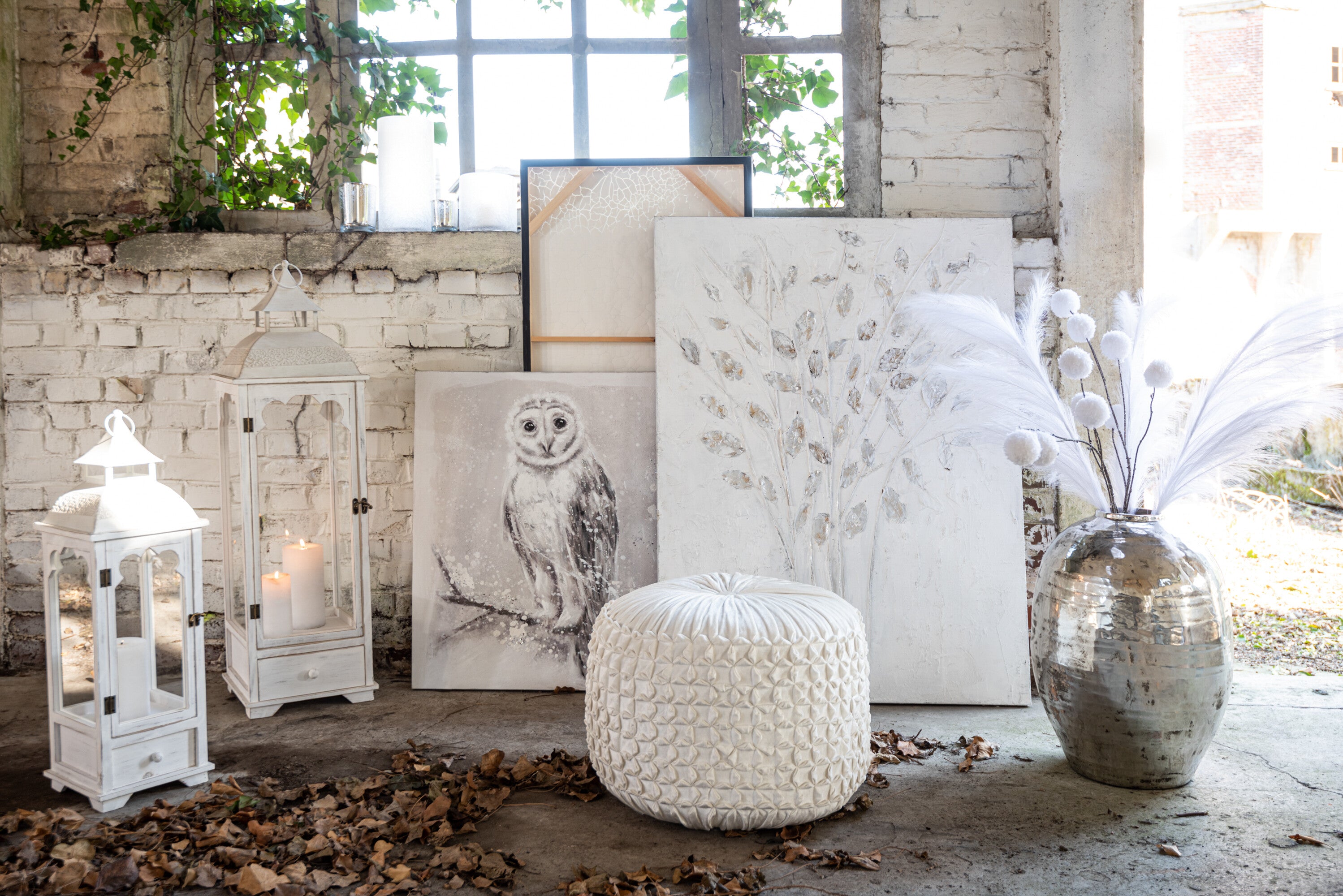 Moderne XL Runde Silbervase Arya aus Metall - Ein Glanzpunkt für Ihr Zuhause