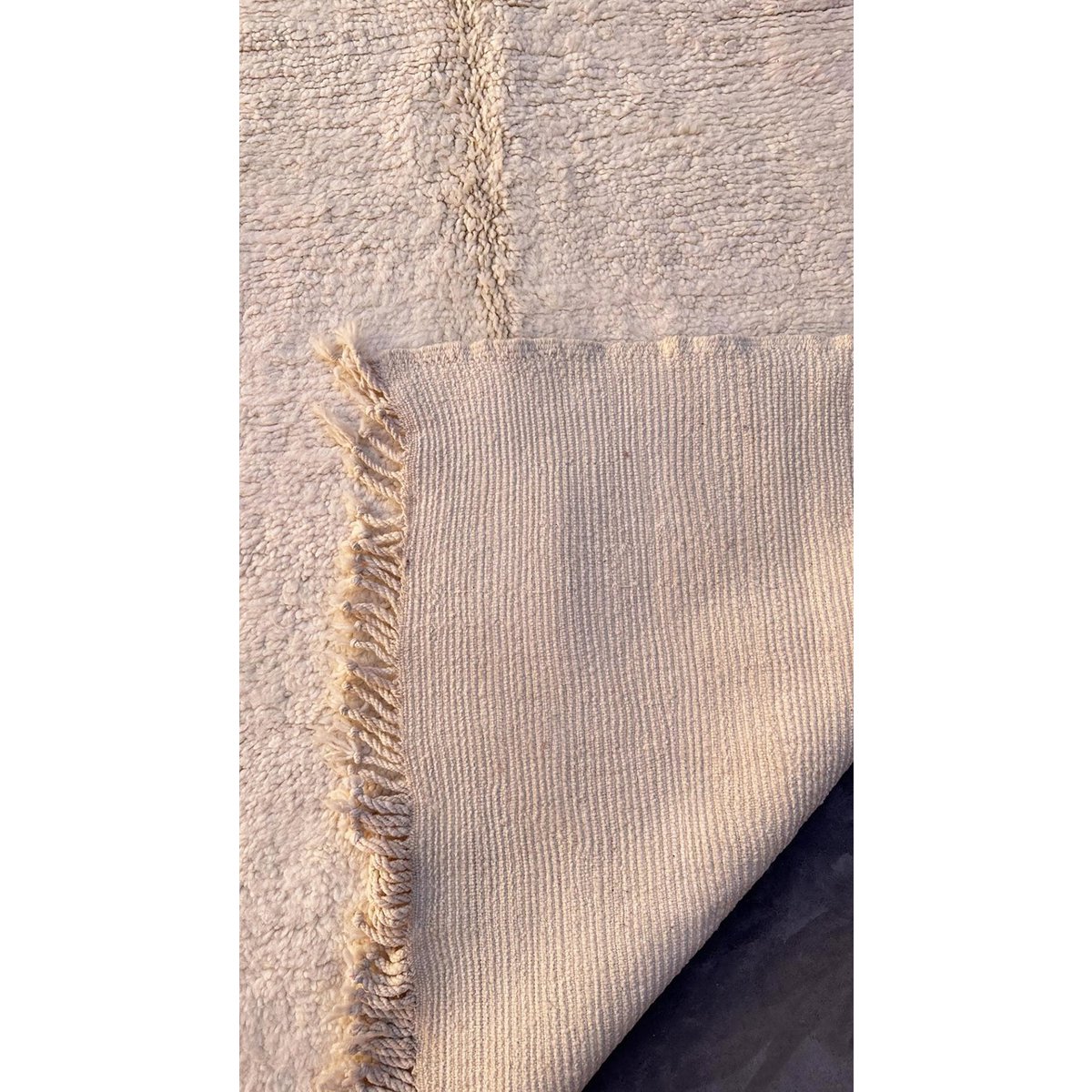 Berberwollteppich von M'RRT 164 x 261 cm