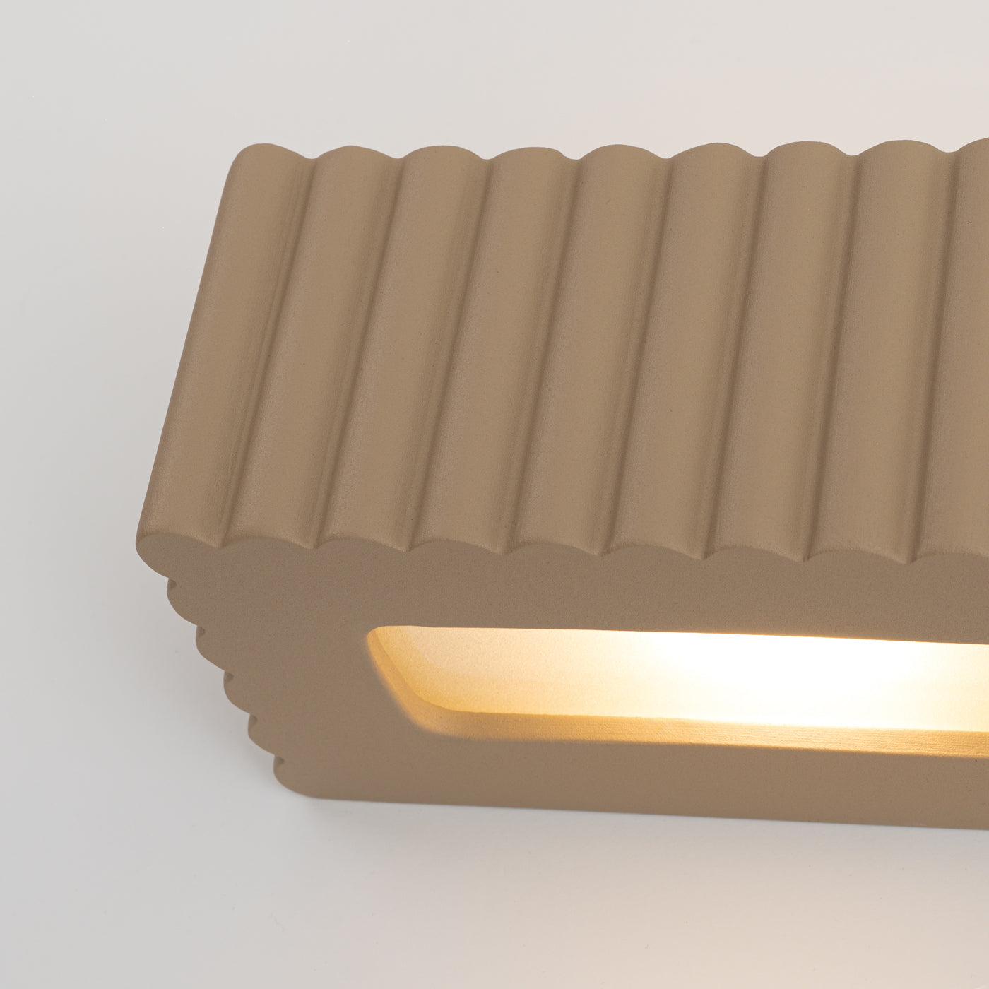 Wandleuchte Keramik RIGATA taupe