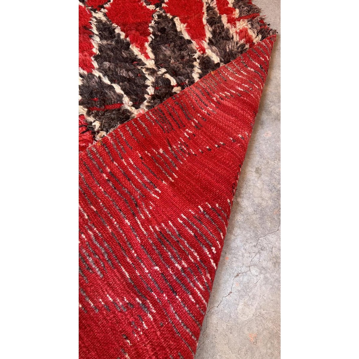 Moroccan Berber carpet made of pure wool 200 x 336 cm