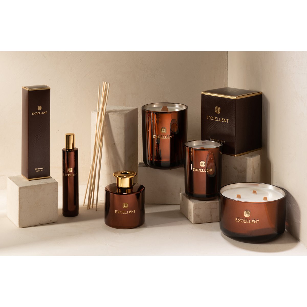 J-Line Duftkerzen Excellent – Siberia Fir – Glas – Braun – groß – 40U