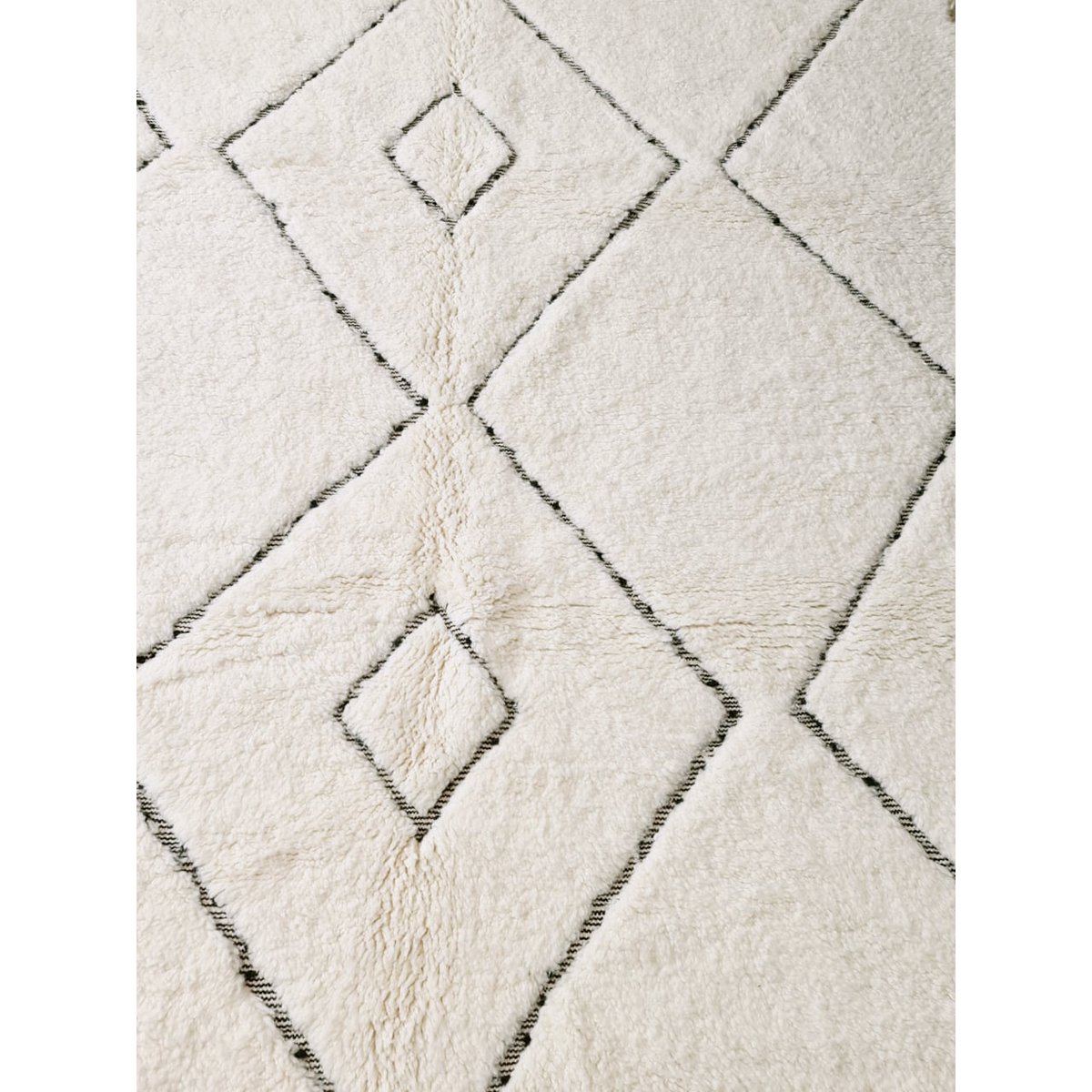 Authentischer Berberteppich aus Kenitra-Wolle 200 x 280 cm