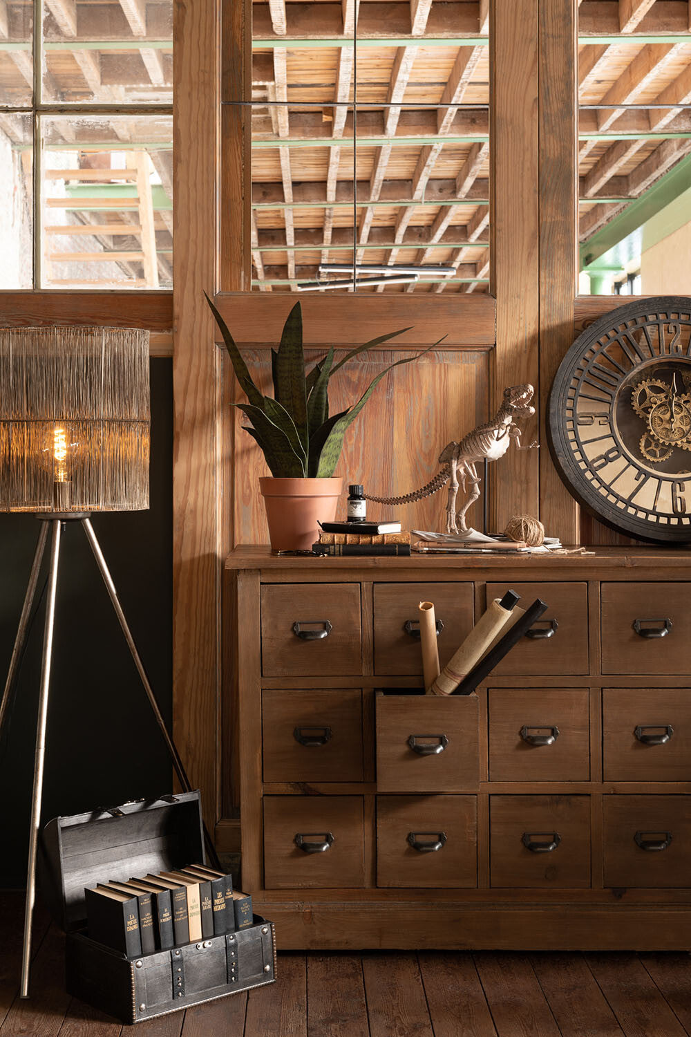 2er-Set Stehleuchten im Antik Stil Elegante Metallausführung in Braun