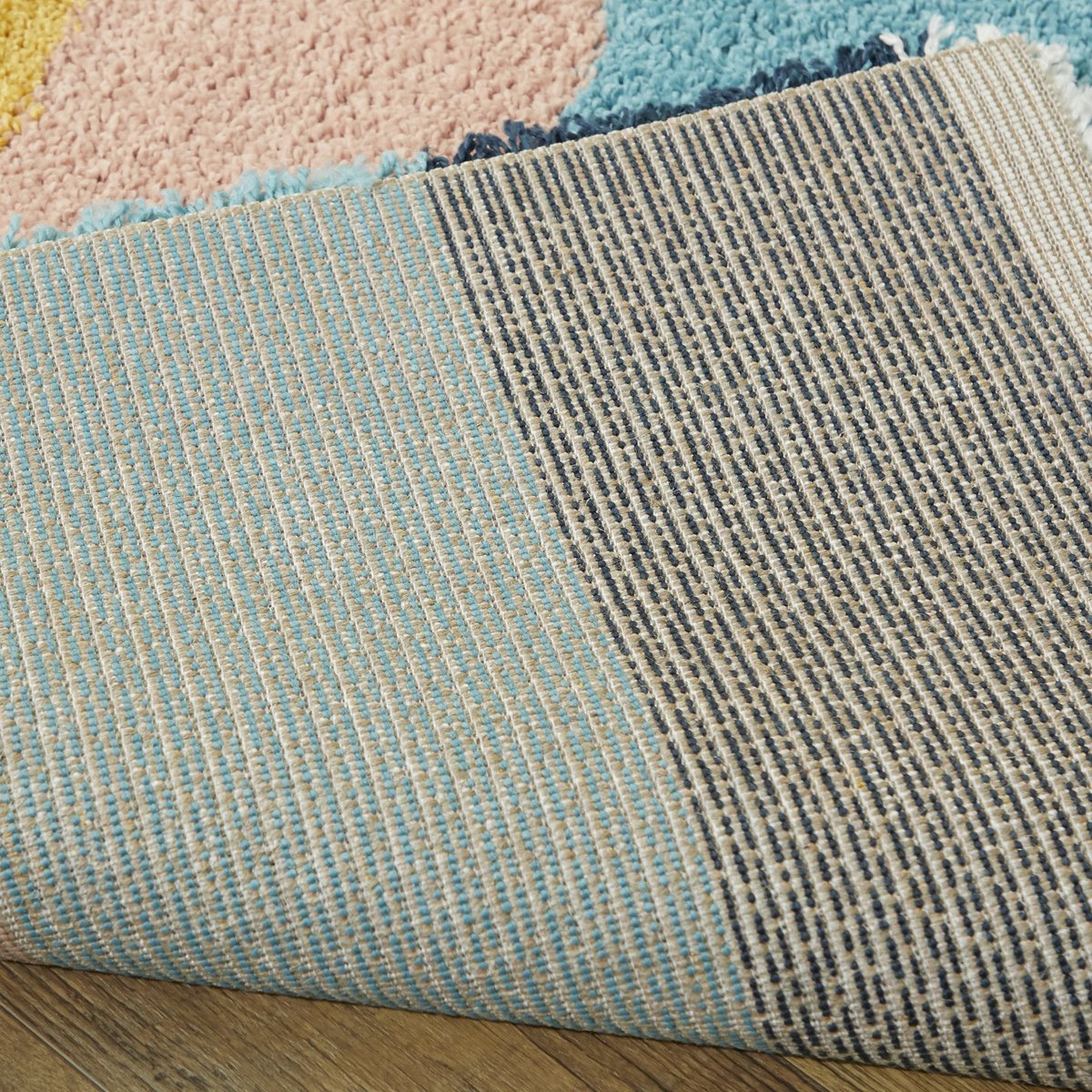 Dicker und bequemer Kinderteppich COLORS