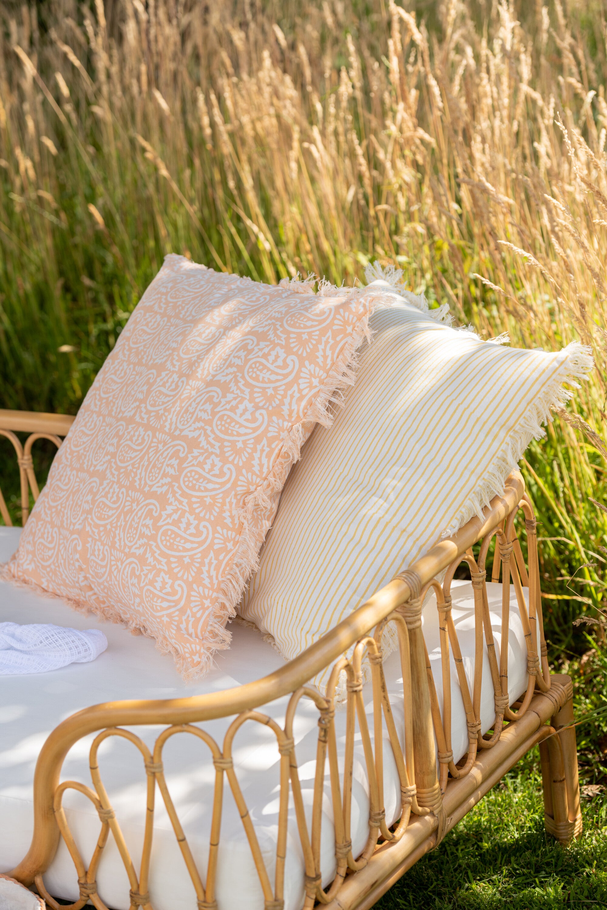 Bett Pierre Rattan Naturell - Natürliches Design und komfortabler Schlafplatz für Ihr Schlafzimmer