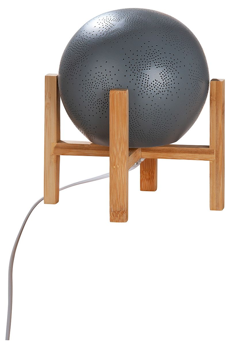 Stilvolle Porzellan Lampe 'Prickelstern' mit Holzfuß - Zeitlose Eleganz