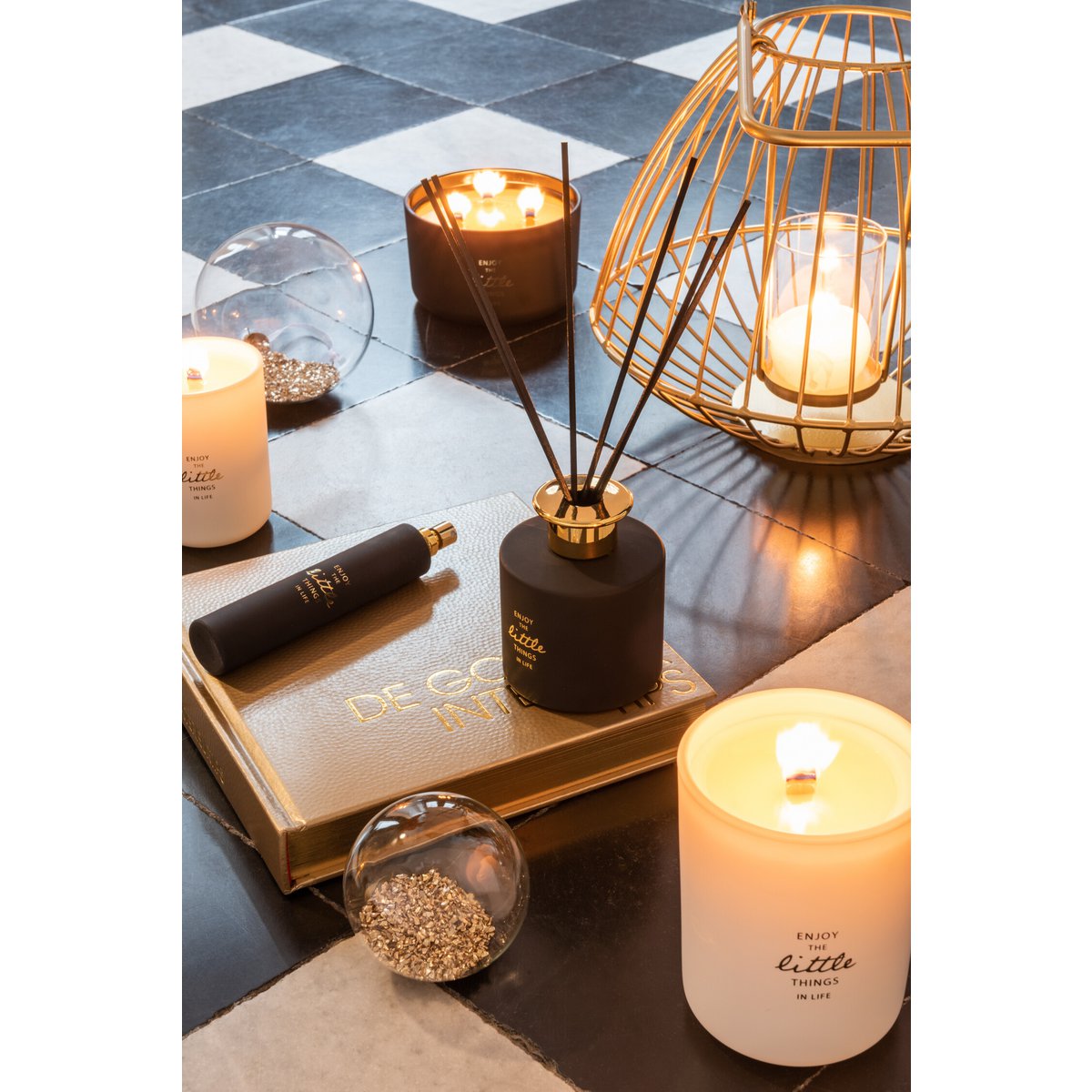 J-Line Weihnachtskugel – Glas – klar/gold – mittel – 4er-Box