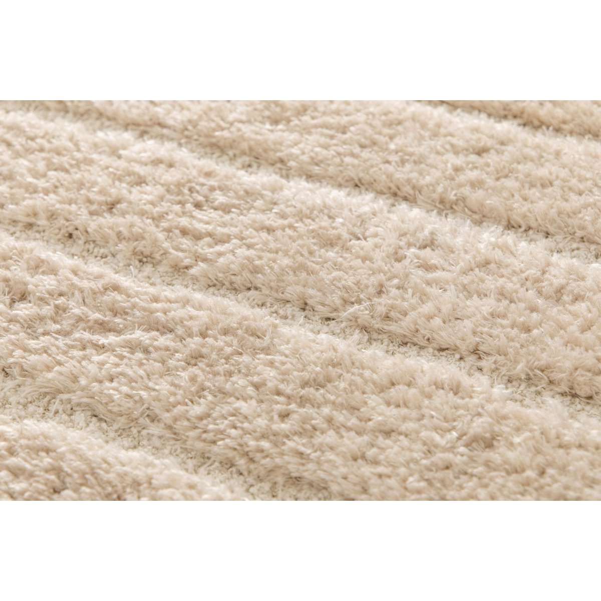 Recycelter Polyester -Reliefteppich mit raffiniertem Eolya -Design