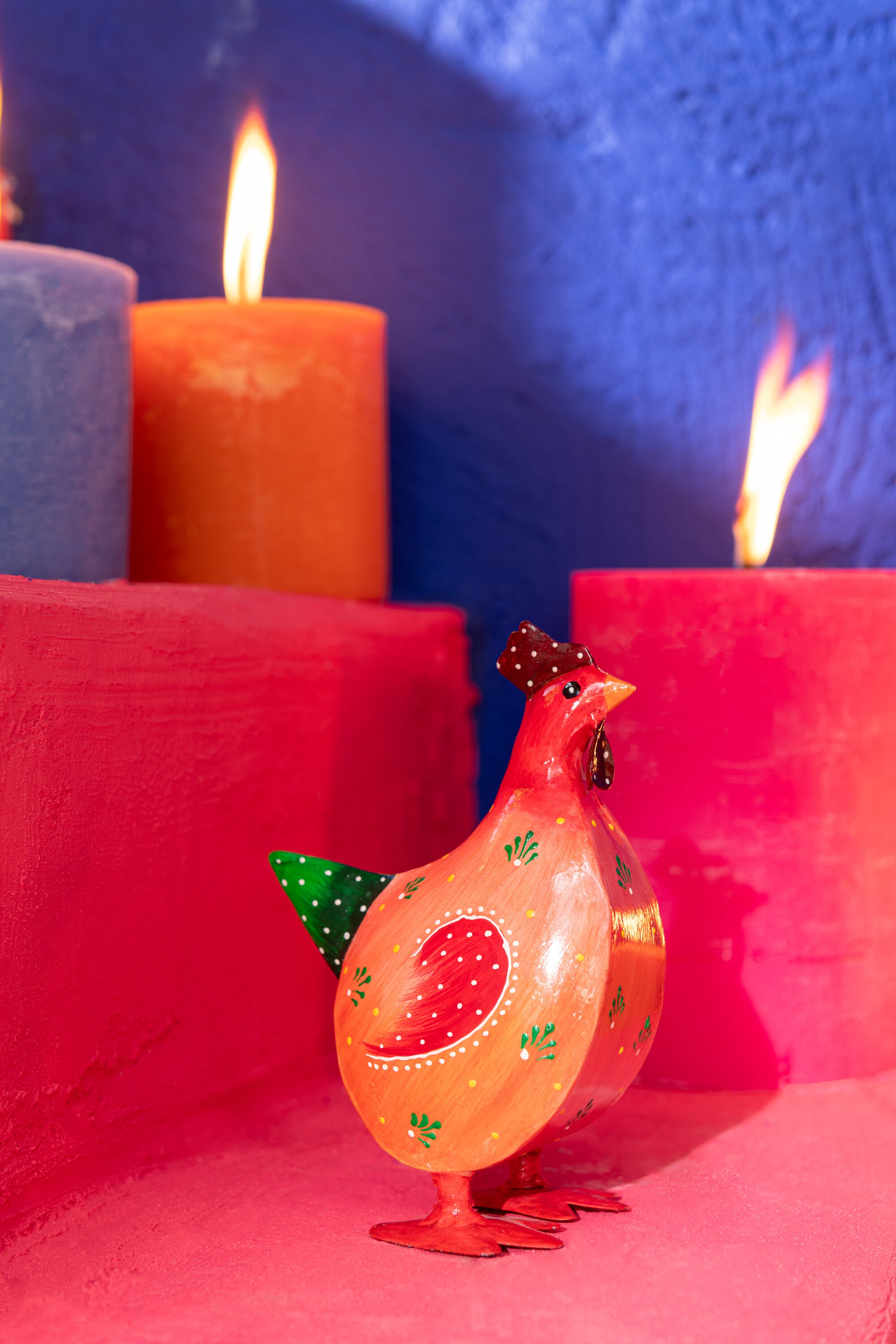 6er Set 3-fach sortierte handbemalte Hühner aus Metall – Farbenfrohe Oster- und Sommerdeko