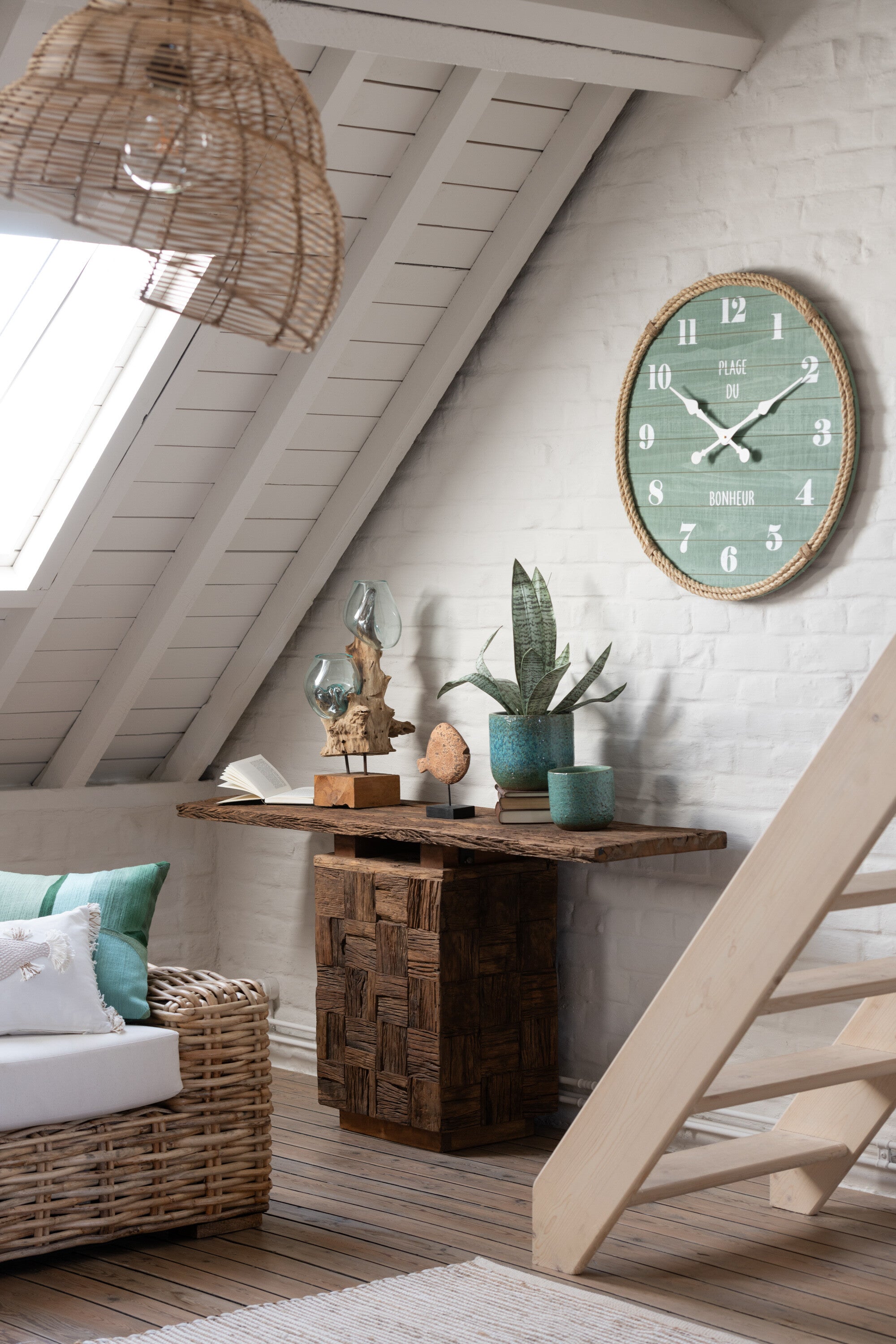 Handcrafted wooden console 'Woody Wood' Natural - Natural elegance meets functionality