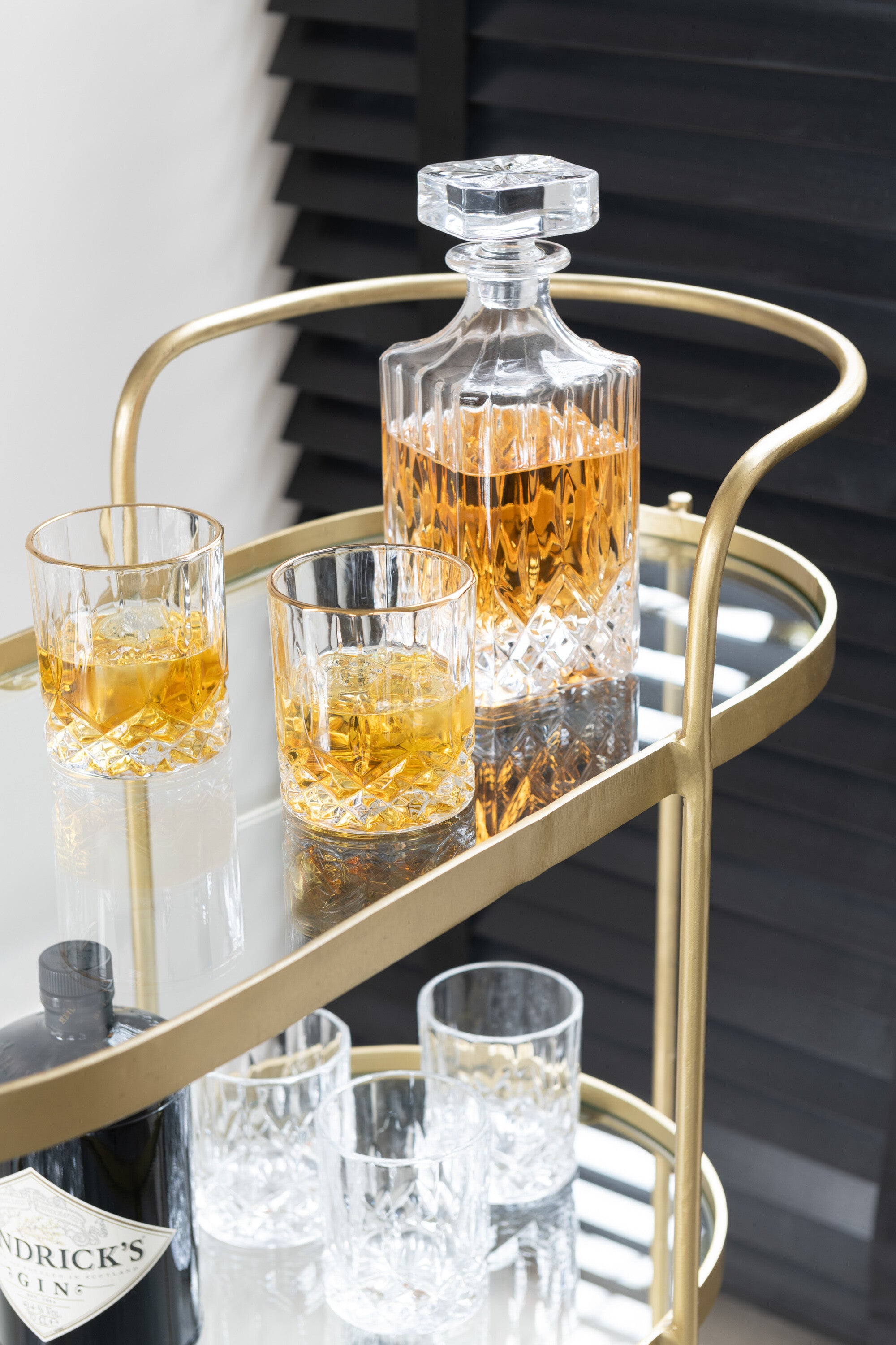 Eleganter Ovaler Servicewagen aus Metall in Spiegelgold