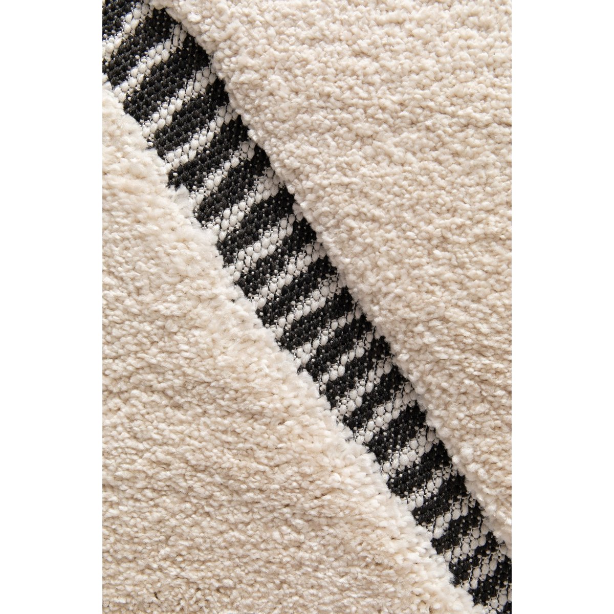 Super weicher Teppich mit dekorativen Reliefs Kenza