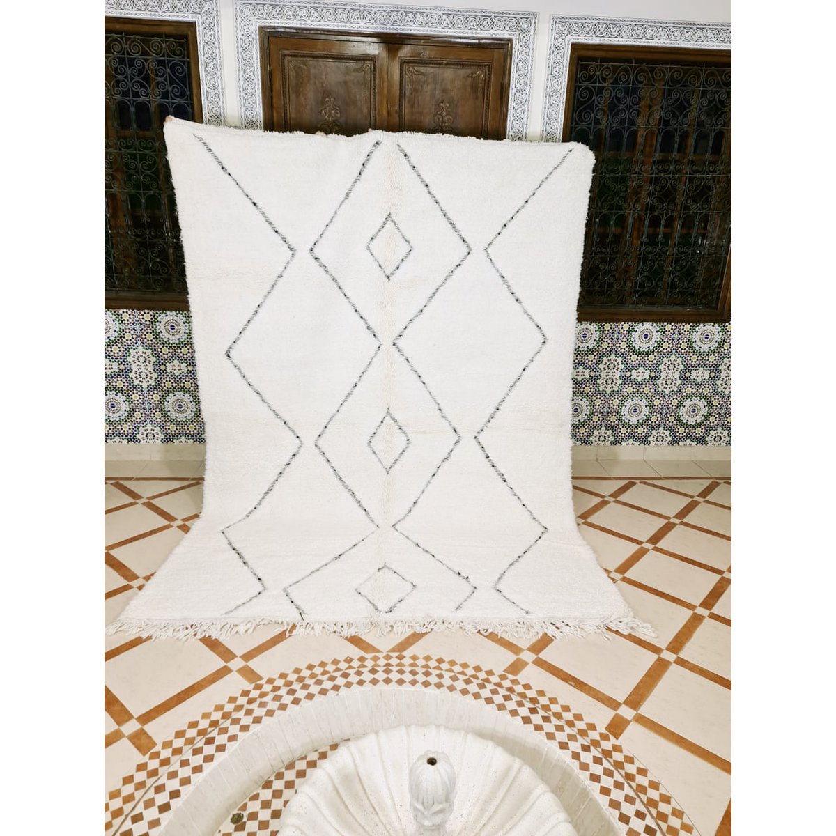 Authentischer Berberteppich aus Kenitra-Wolle 200 x 280 cm