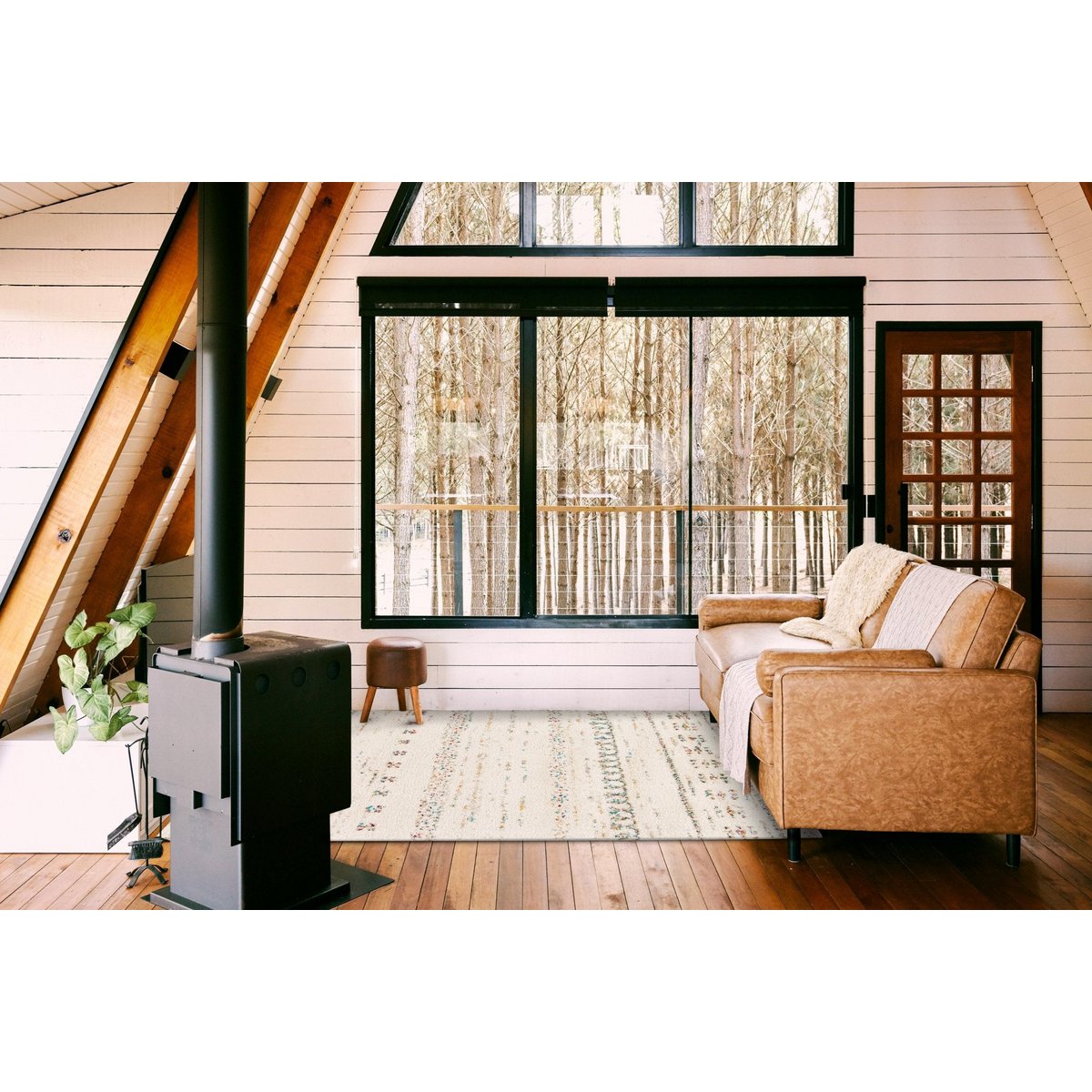 Weiche und voluminöse ethnische zottelige Teppichblüte