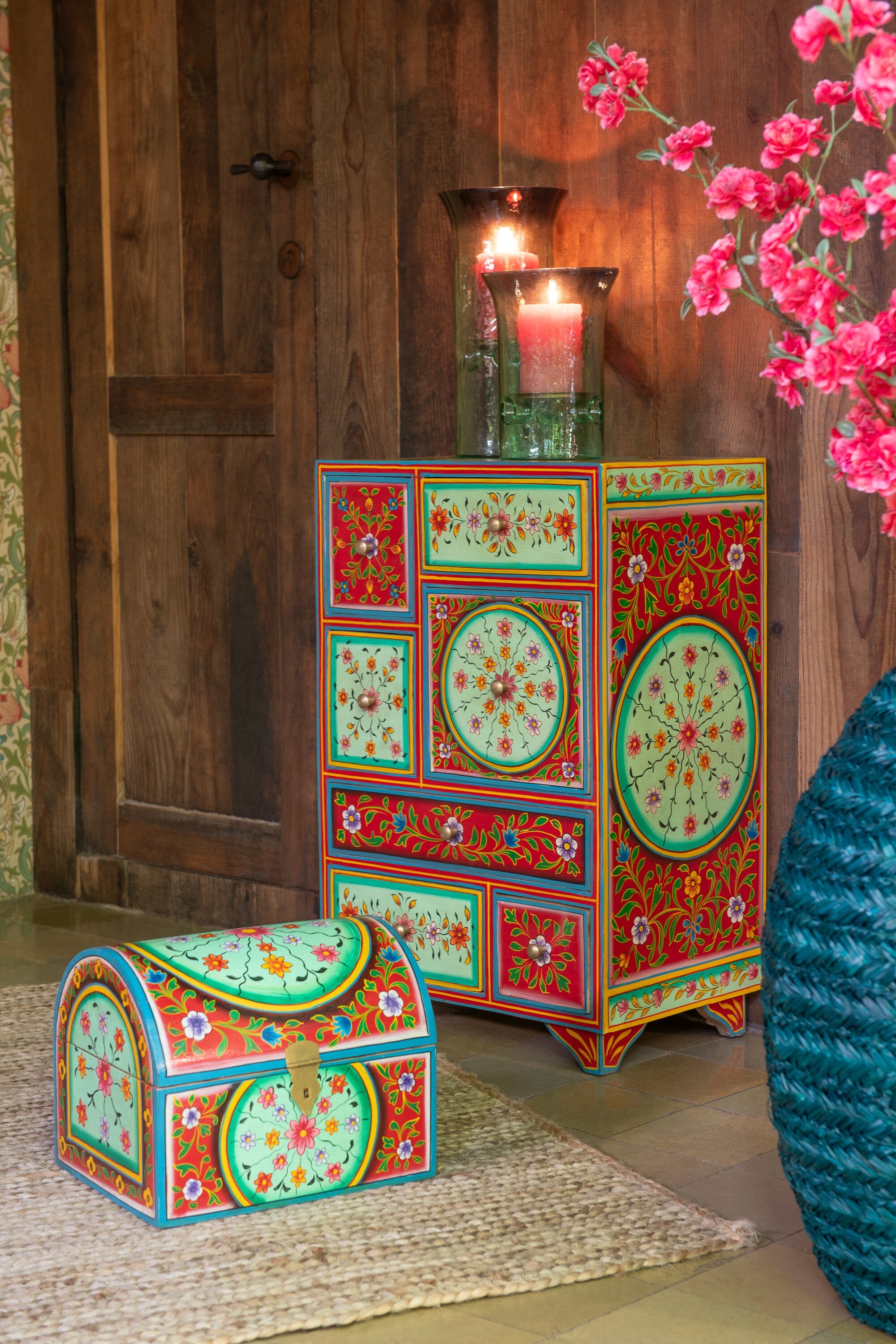 Schrank Mumbai mit 7 Schubladen – Handbemaltes Unikat aus Mango-Holz