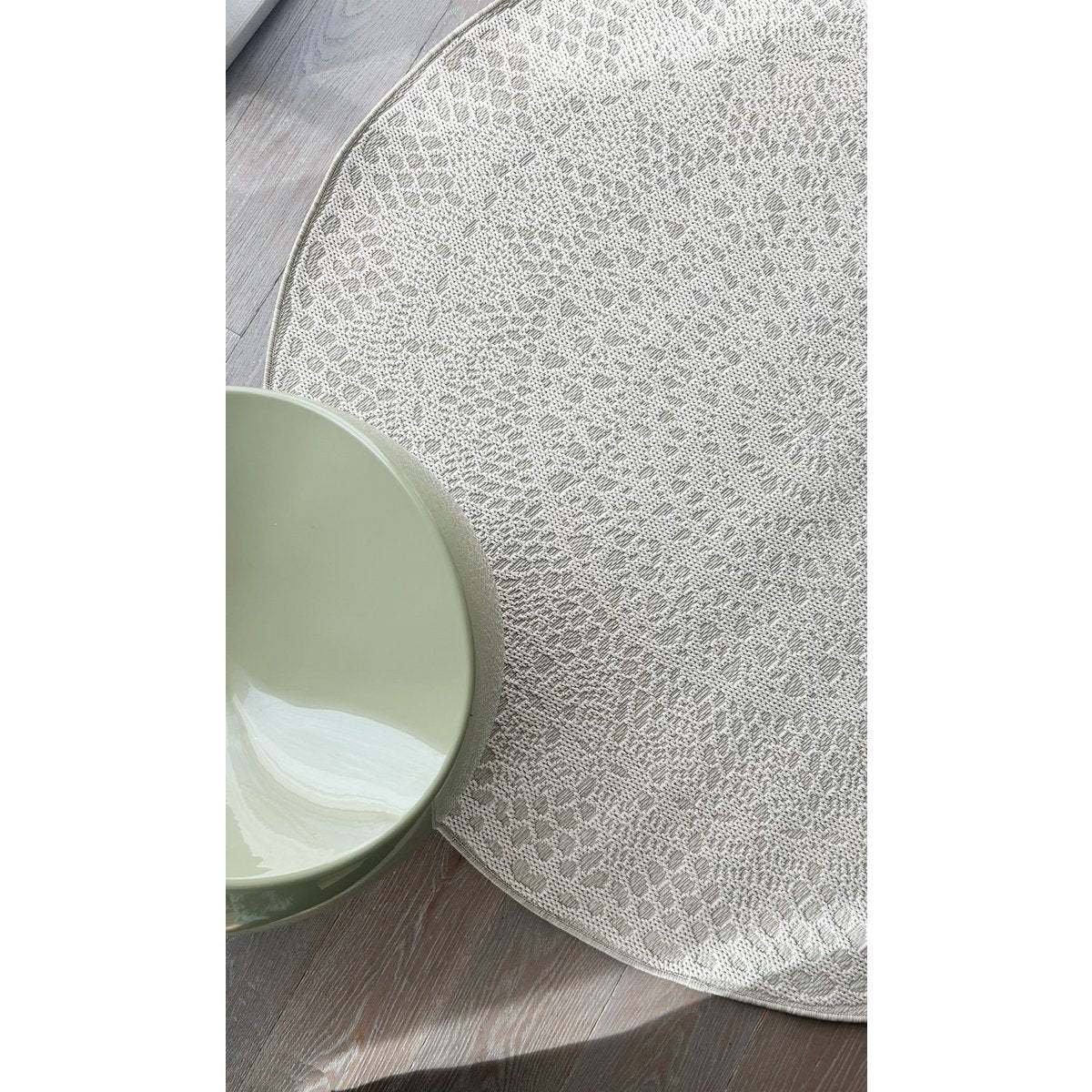 Gehäkelter runder dekorativer Teppich