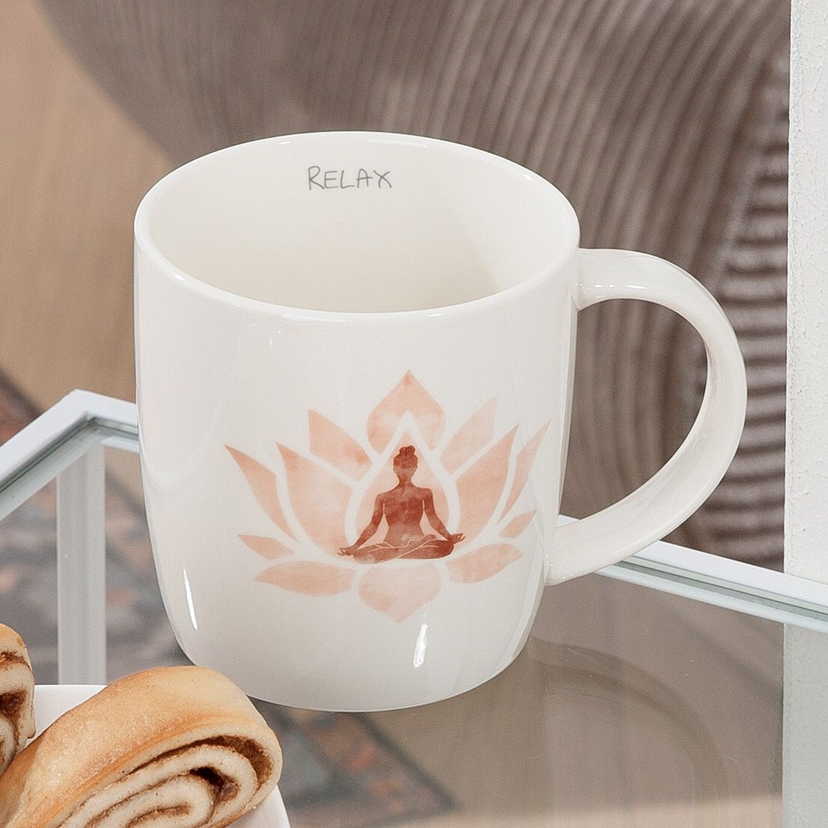 6er Set Tassen Namaste mit Lotusmotiv – Porzellan in Weiß und Rot