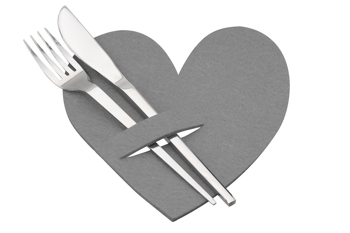 12er Set Bestecktaschen Herz aus Filz – Rot, Beige oder Grau