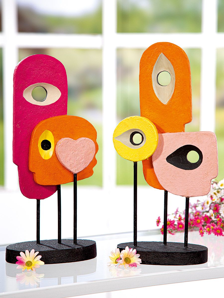 Abstrakte Skulptur im Herzen-Design – Gelb, Orange und Pink