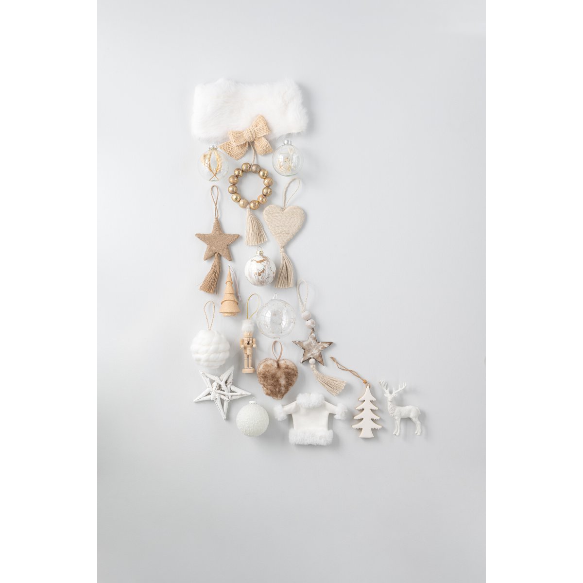 J-Line Box mit 6 Weihnachtskugeln, getrockneten Zweigen, beige, Glas, transparent, klein