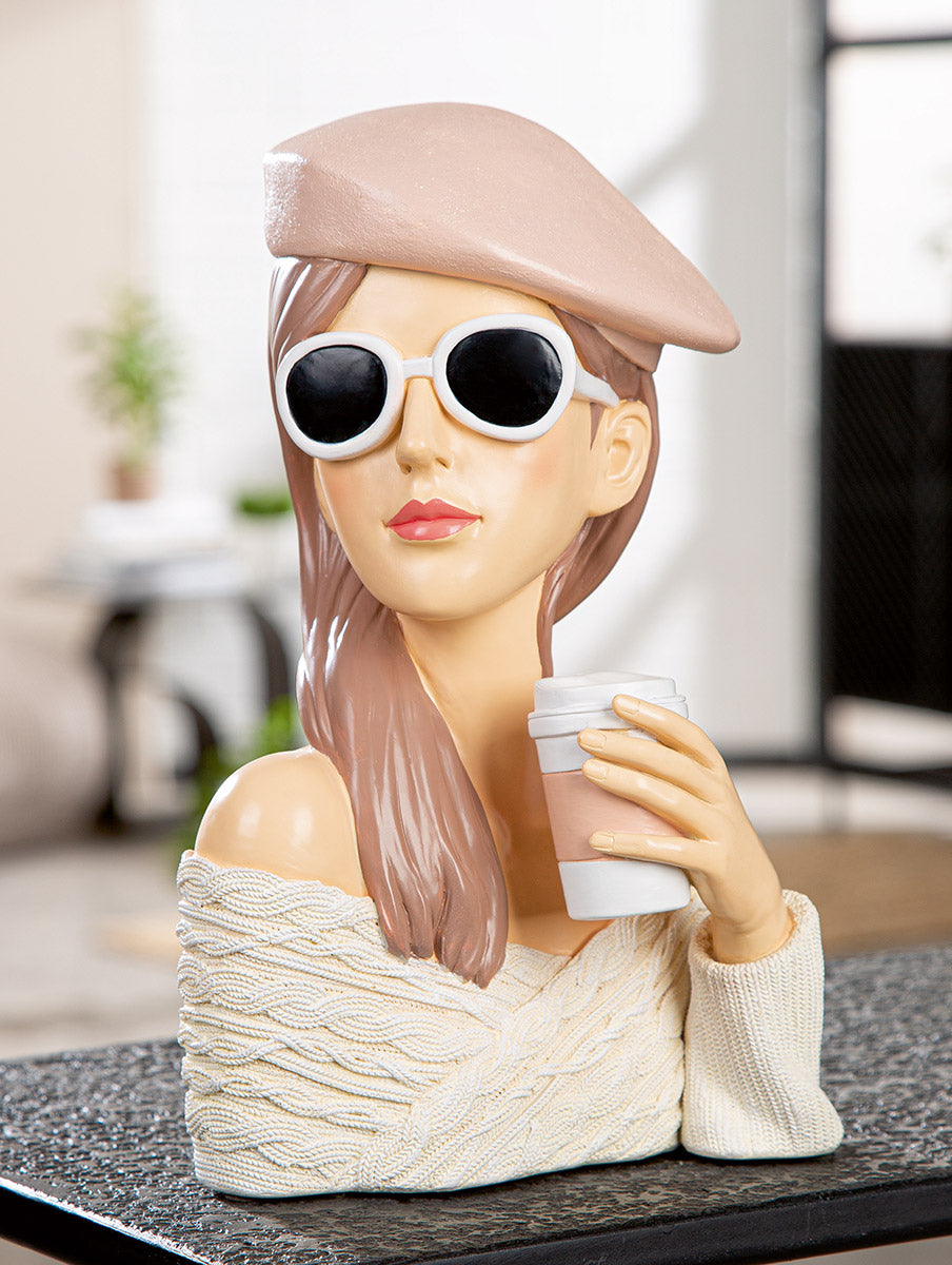 Dekobüste Lady Adeline mit Sonnenbrille und Kaffeebecher