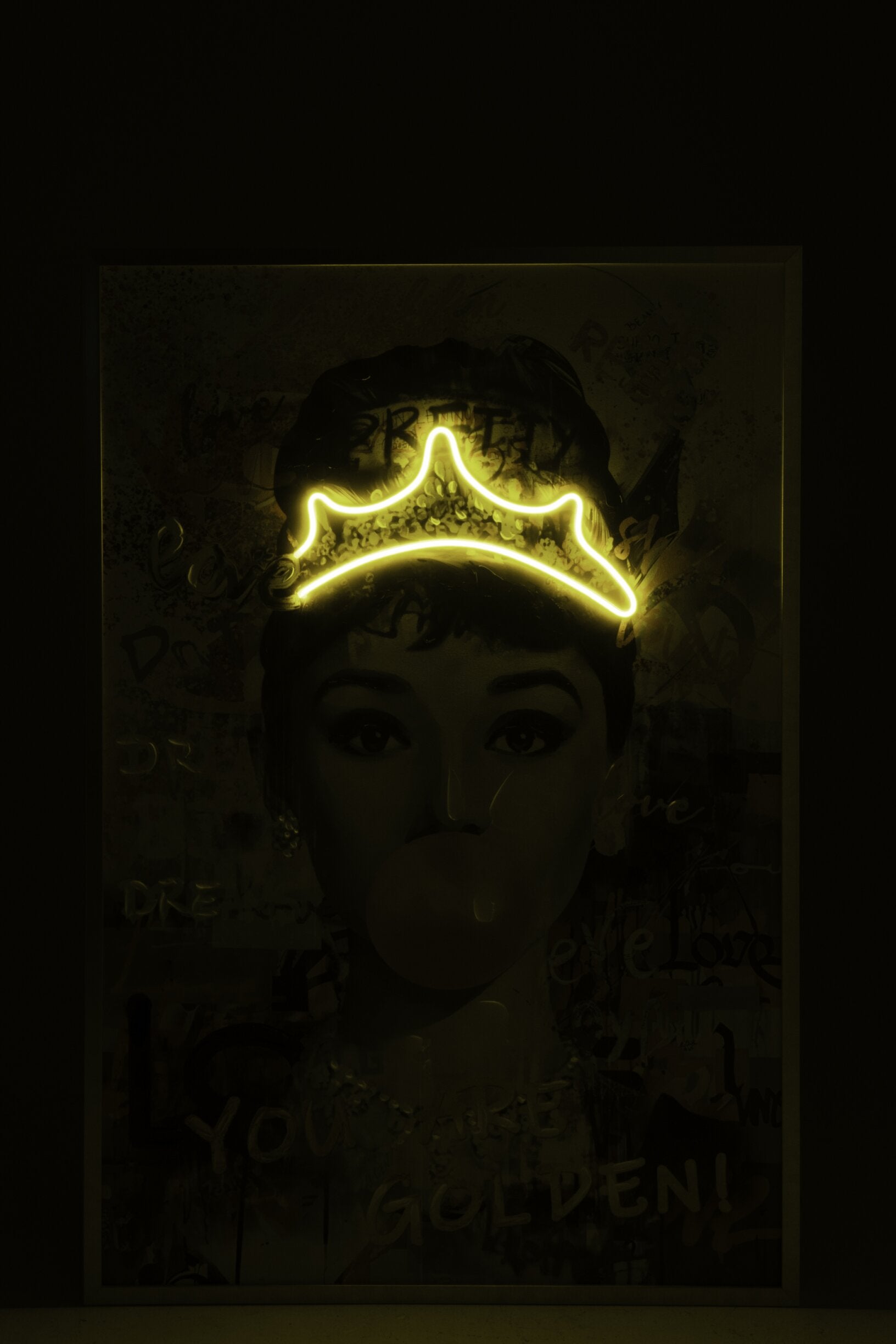Wandbild LED Lady Bubble Pop Art Golden Crown 123x83cm