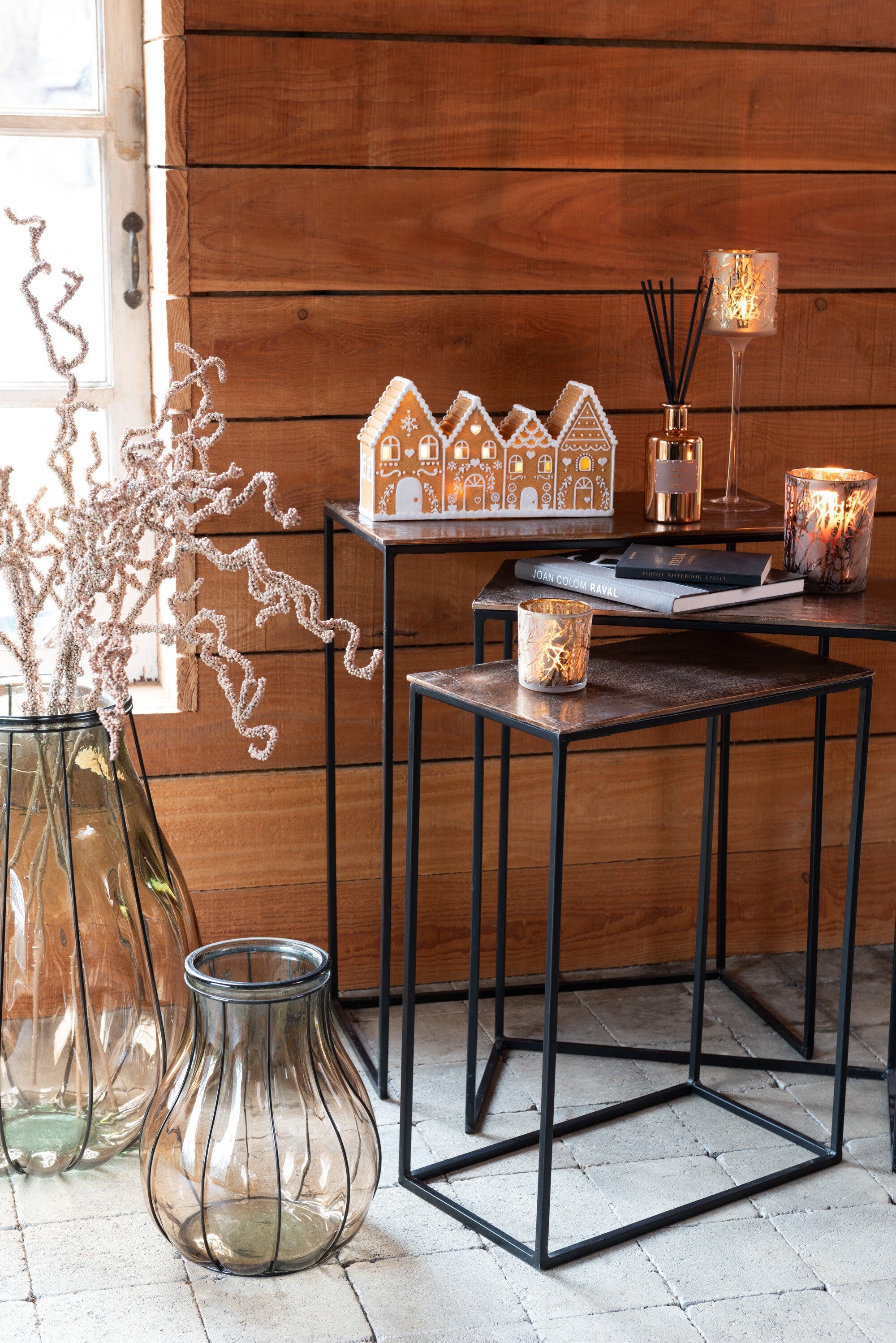 Beleuchtetes Lebkuchenhaus aus Poly - Zauberhafte Weihnachtsdekoration Weihnachtshaus