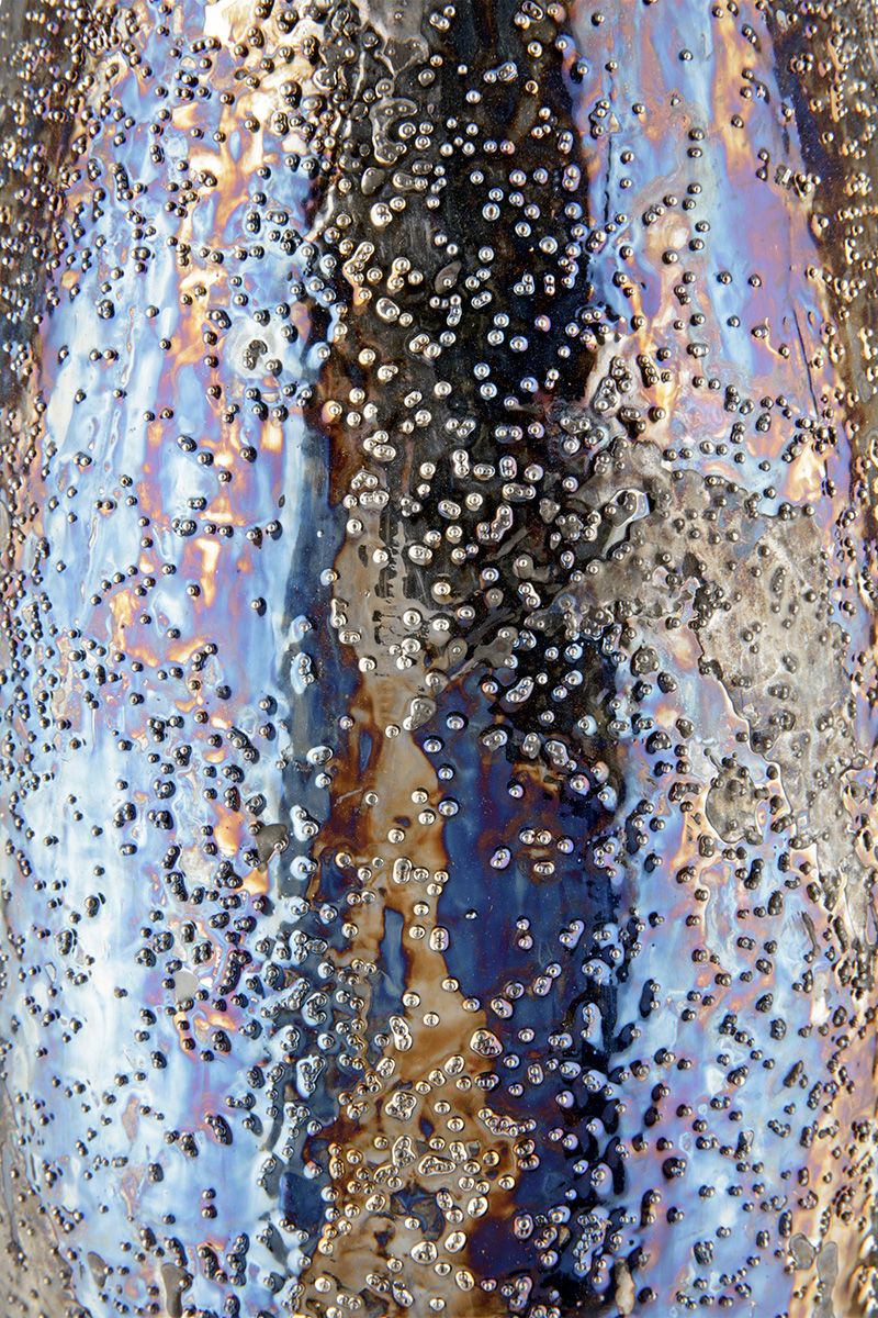 Charmante Bauchige Metall Deko Vase 'Pavone' - Kunstvoll in Metallic Blau & Braun Tönen, 28cm Hoch
