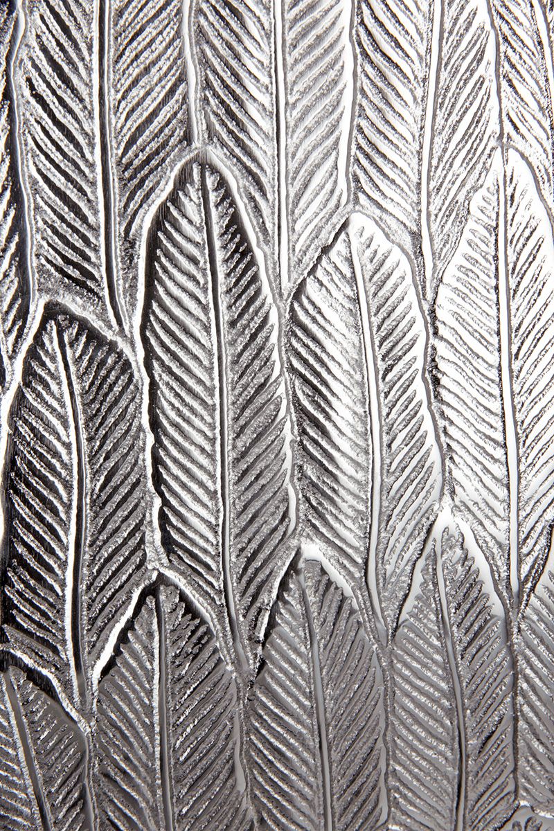 Silberner Federtraum Die vielseitige Vase 'Feder' für Blumen und Dekoration