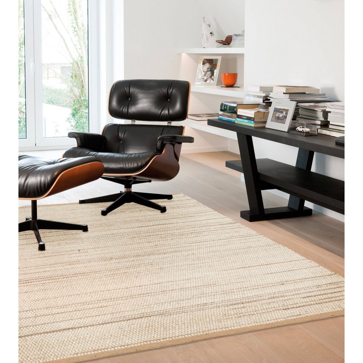 Handgefertigter Wollteppich aus dem Neuland und Jute Marius