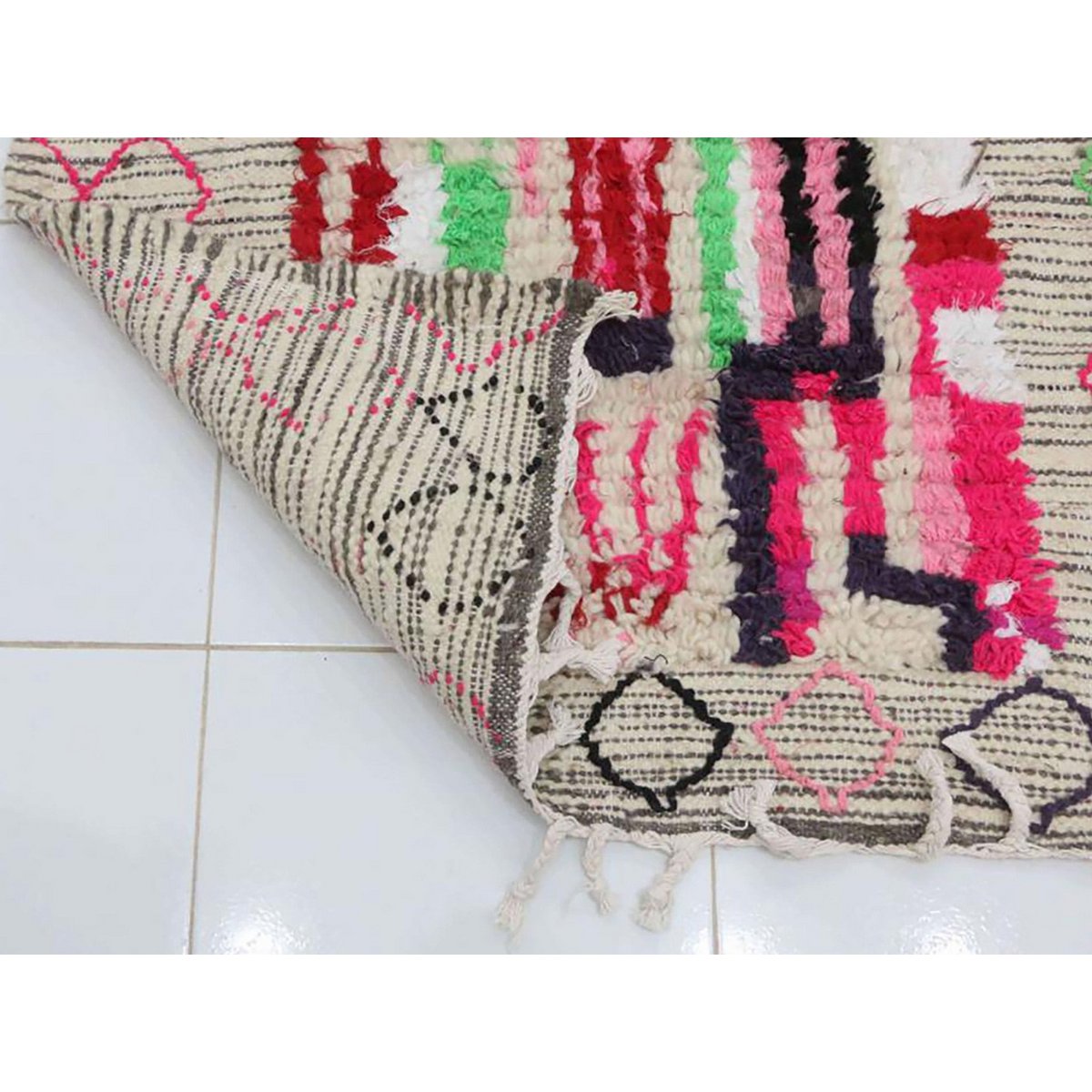 Zeitgenössische Wolle Berber Teppich 103 x 140 cm