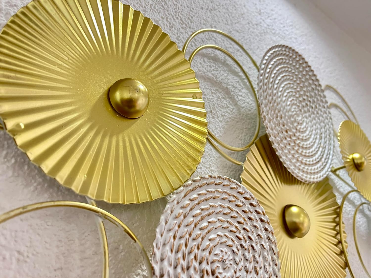 Wanddeko Sixo XL Metall Gold Weiß Creme 83x38cm Modern Shabby Look