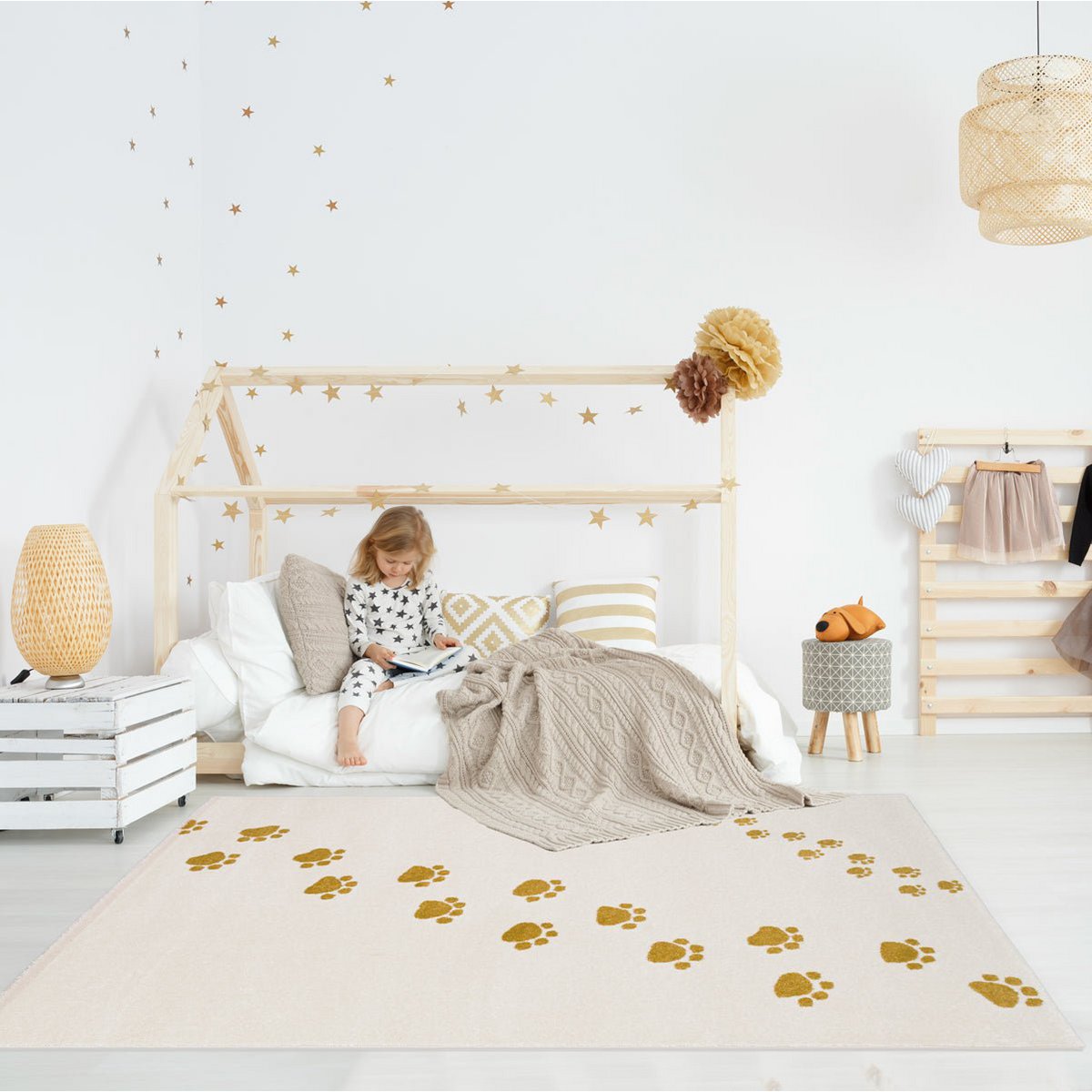 Weicher und bequemer Kinderteppich BEAR FOOTPRINTS