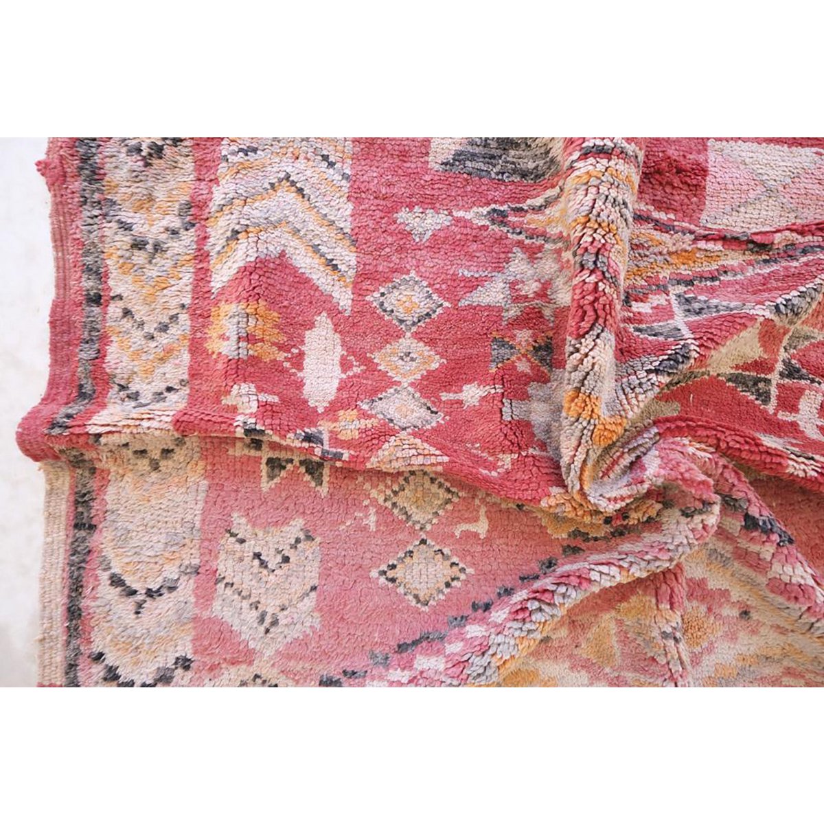 Marokkanischer Berber Teppich in Vintage Wolle 183 x 286 cm - verkauft