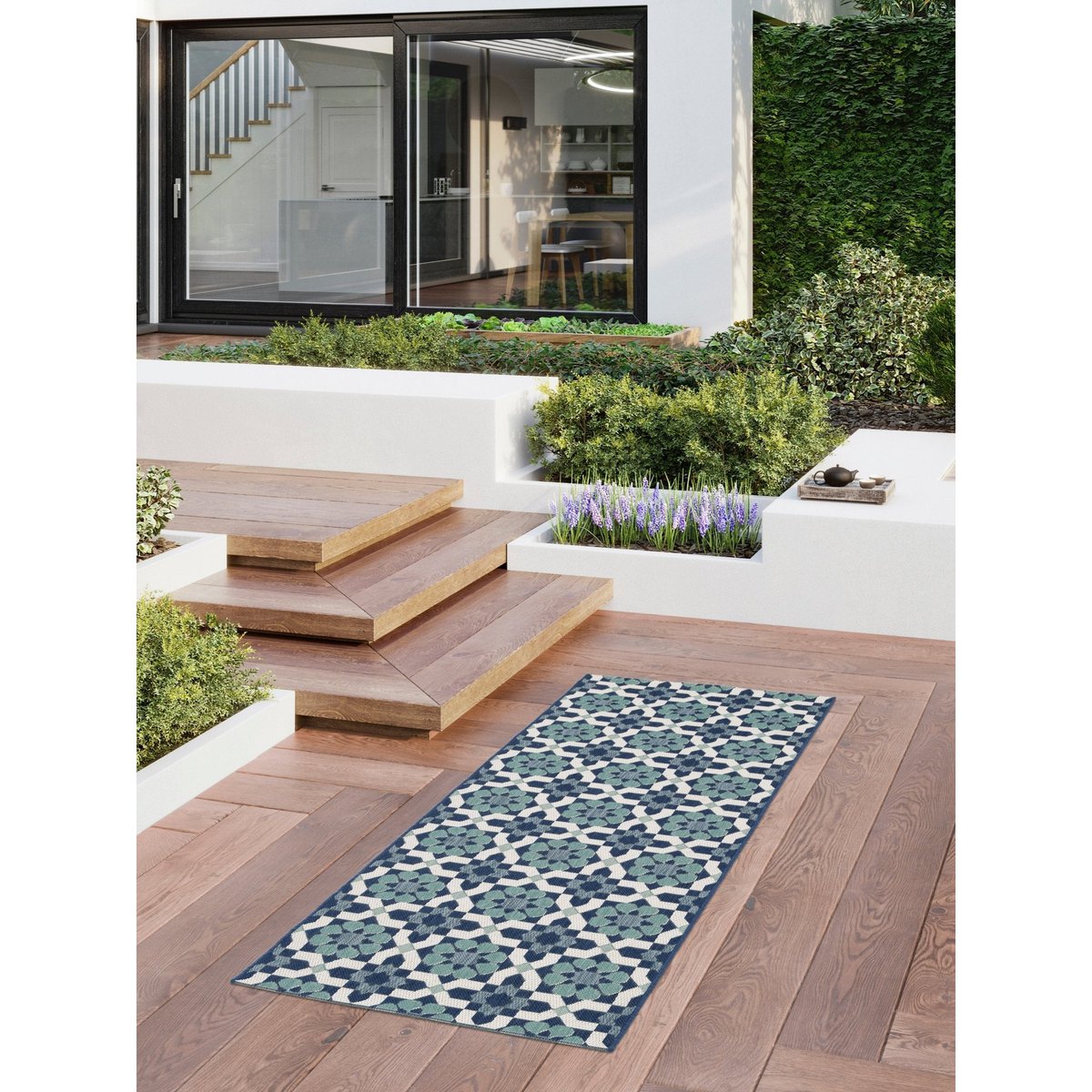 Ethnische Teppich im Freien gegen Belem -Flecken im Freien