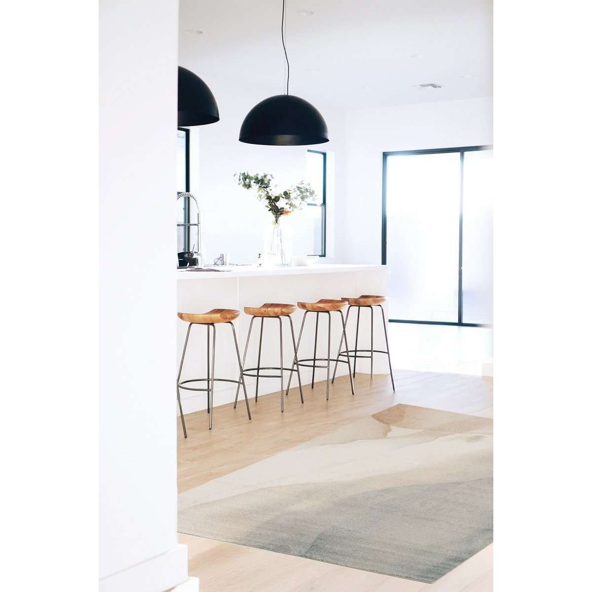 Abstrakter Aquarellteppich in recyceltem Polyester -Aquarell