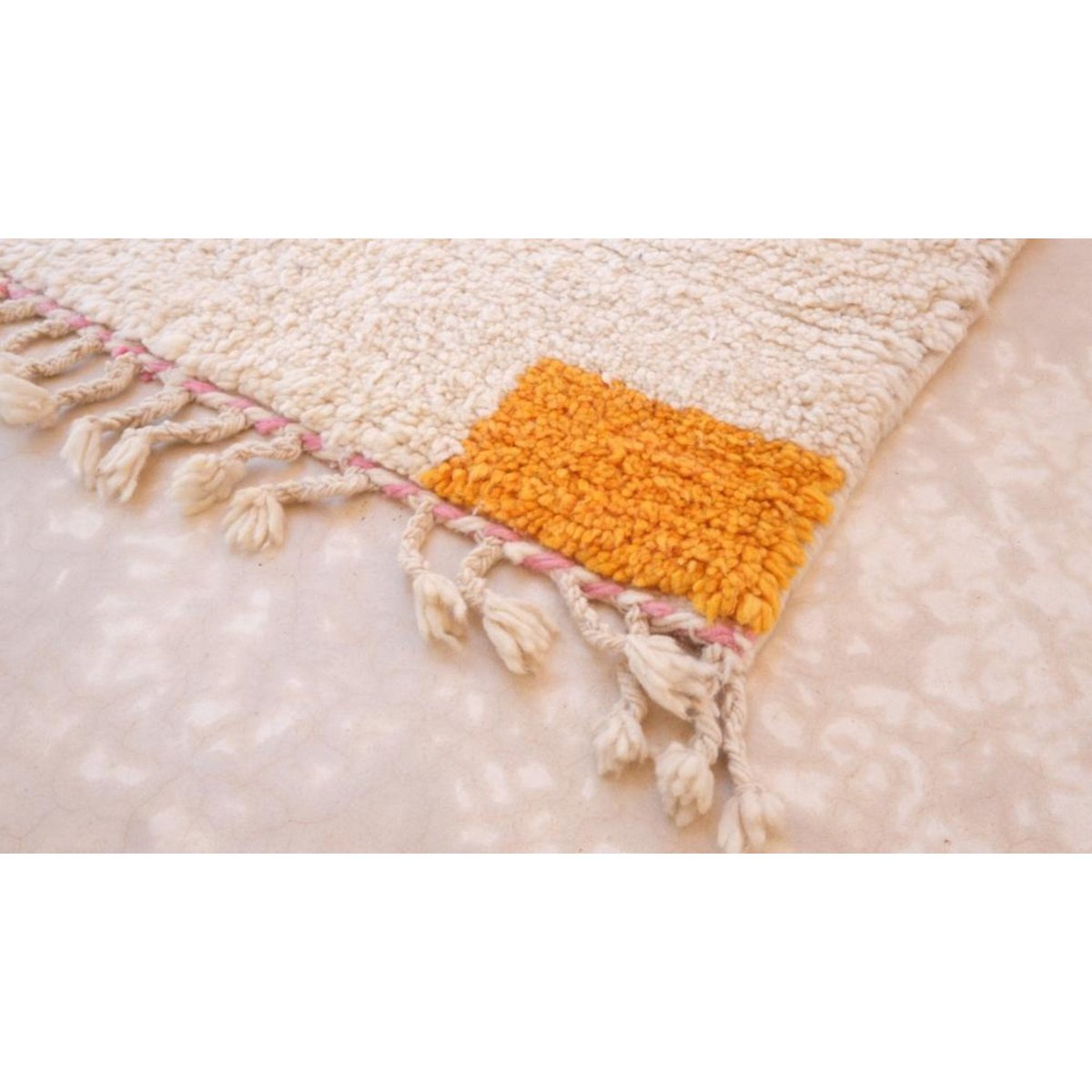 Marokkaans Berber tapijt van zuivere wol 121 x 249 cm