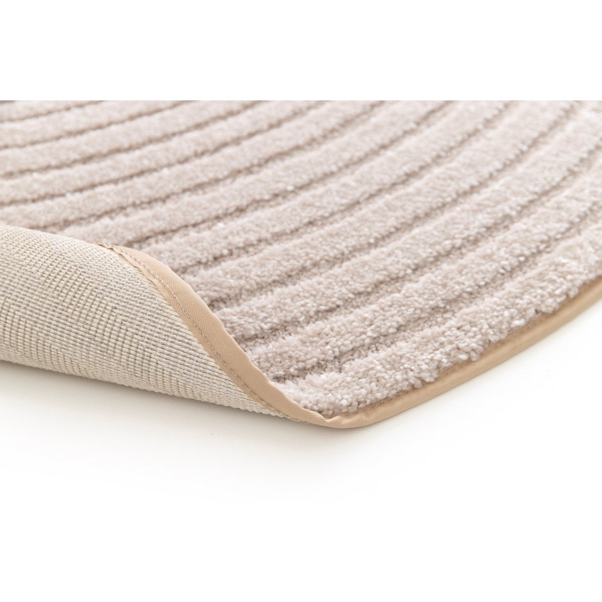 Weicher und widerstandsfähiger Key Innenteppich